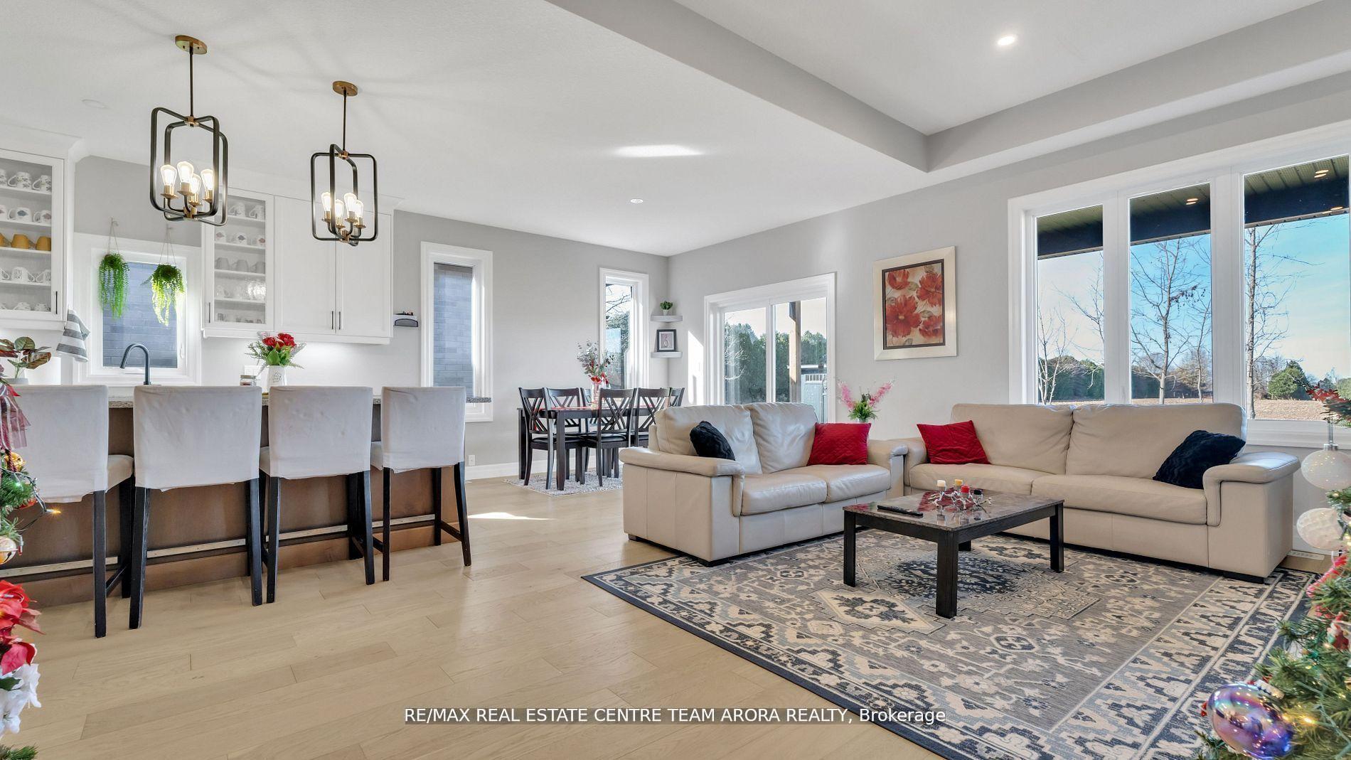 Photo 5 of 177 Collins Way, Strathroy-Caradoc, SE — HOMEH