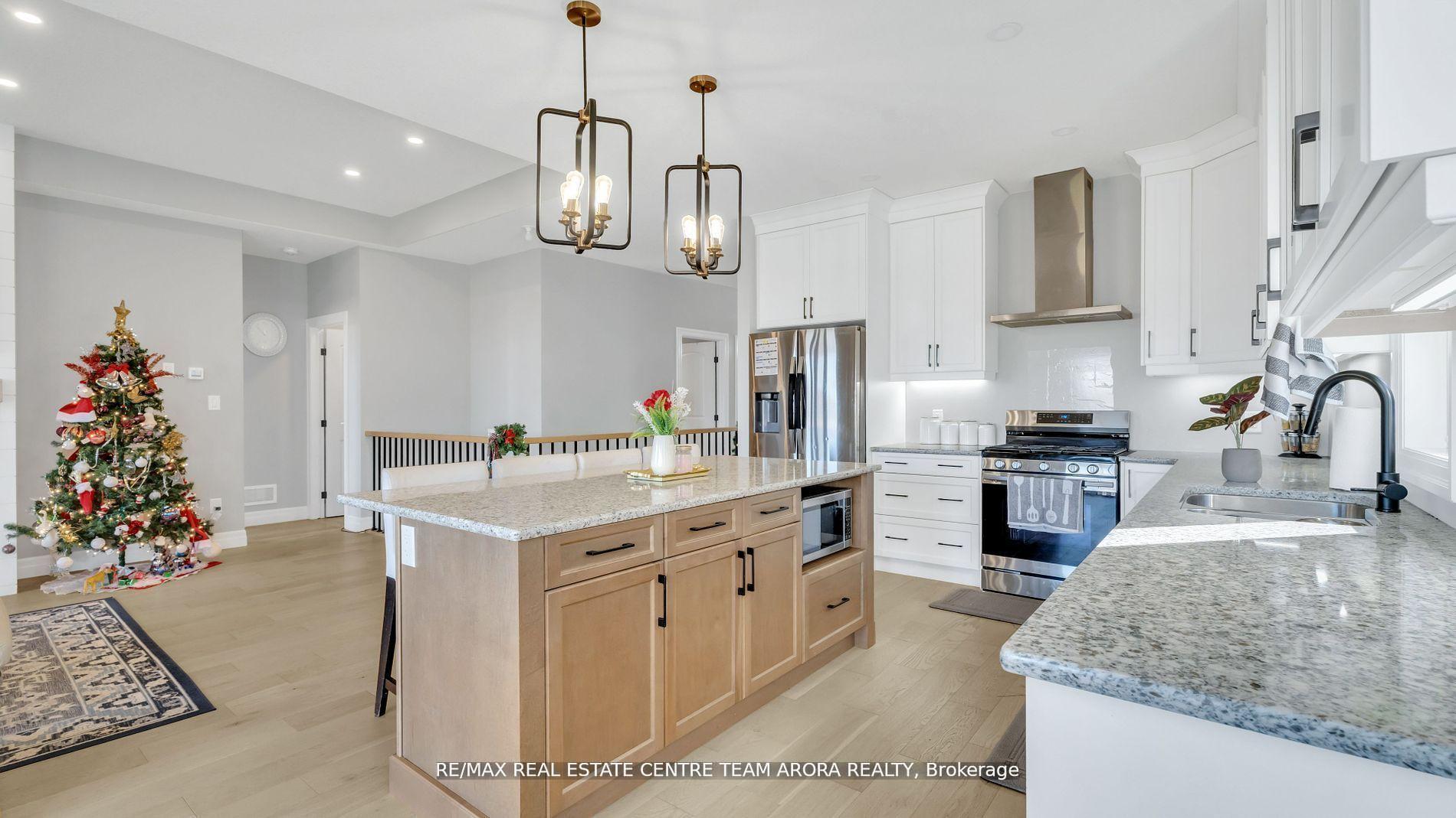 Photo 11 of 177 Collins Way, Strathroy-Caradoc, SE — HOMEH