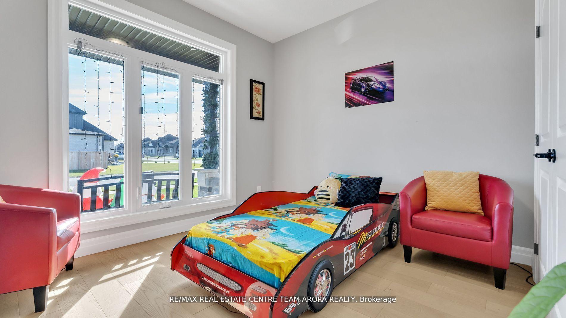 Photo 22 of 177 Collins Way, Strathroy-Caradoc, SE — HOMEH