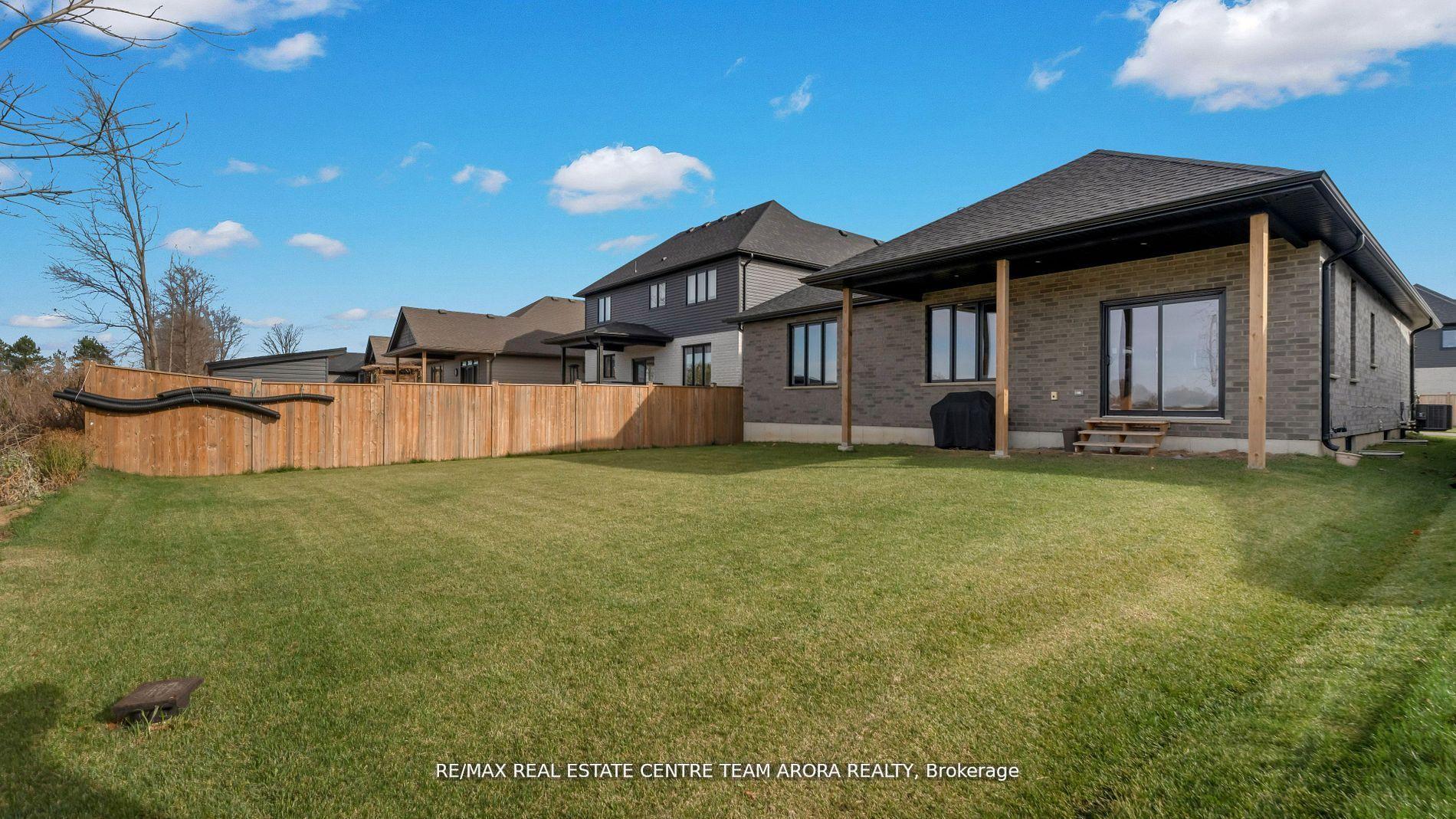 Photo 31 of 177 Collins Way, Strathroy-Caradoc, SE — HOMEH