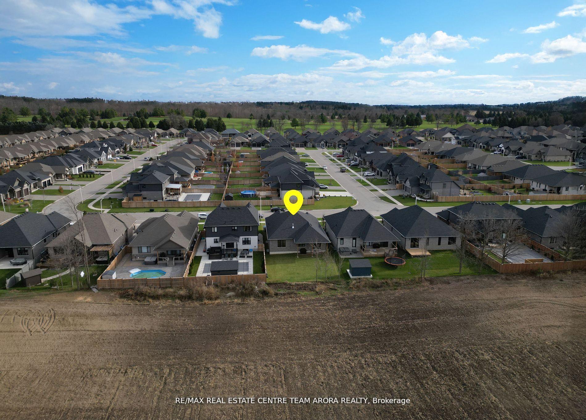 Photo 33 of 177 Collins Way, Strathroy-Caradoc, SE — HOMEH