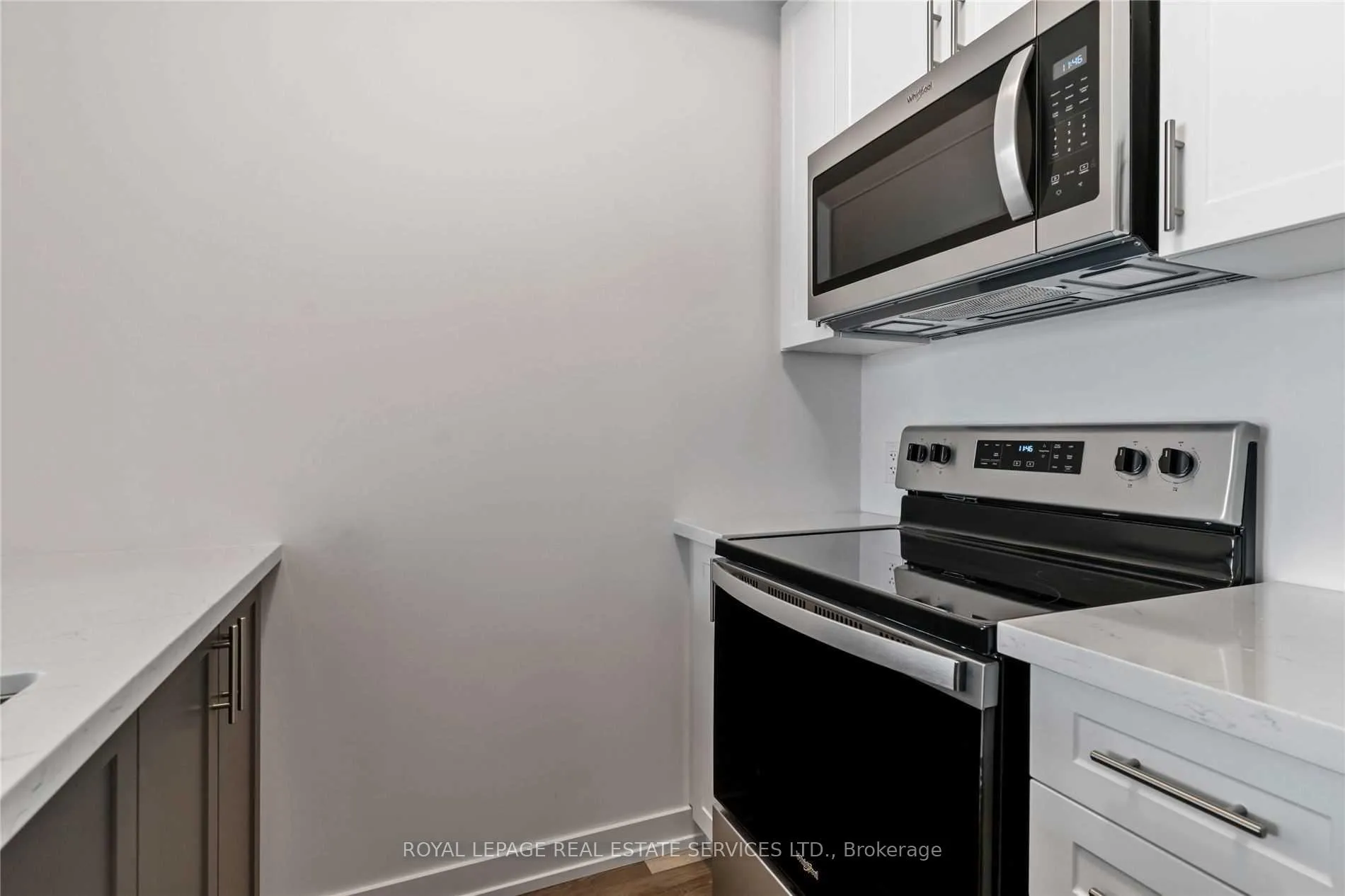 Photo 8 of Unit 122, 450 Dundas Street E, Hamilton, Waterdown — HOMEH