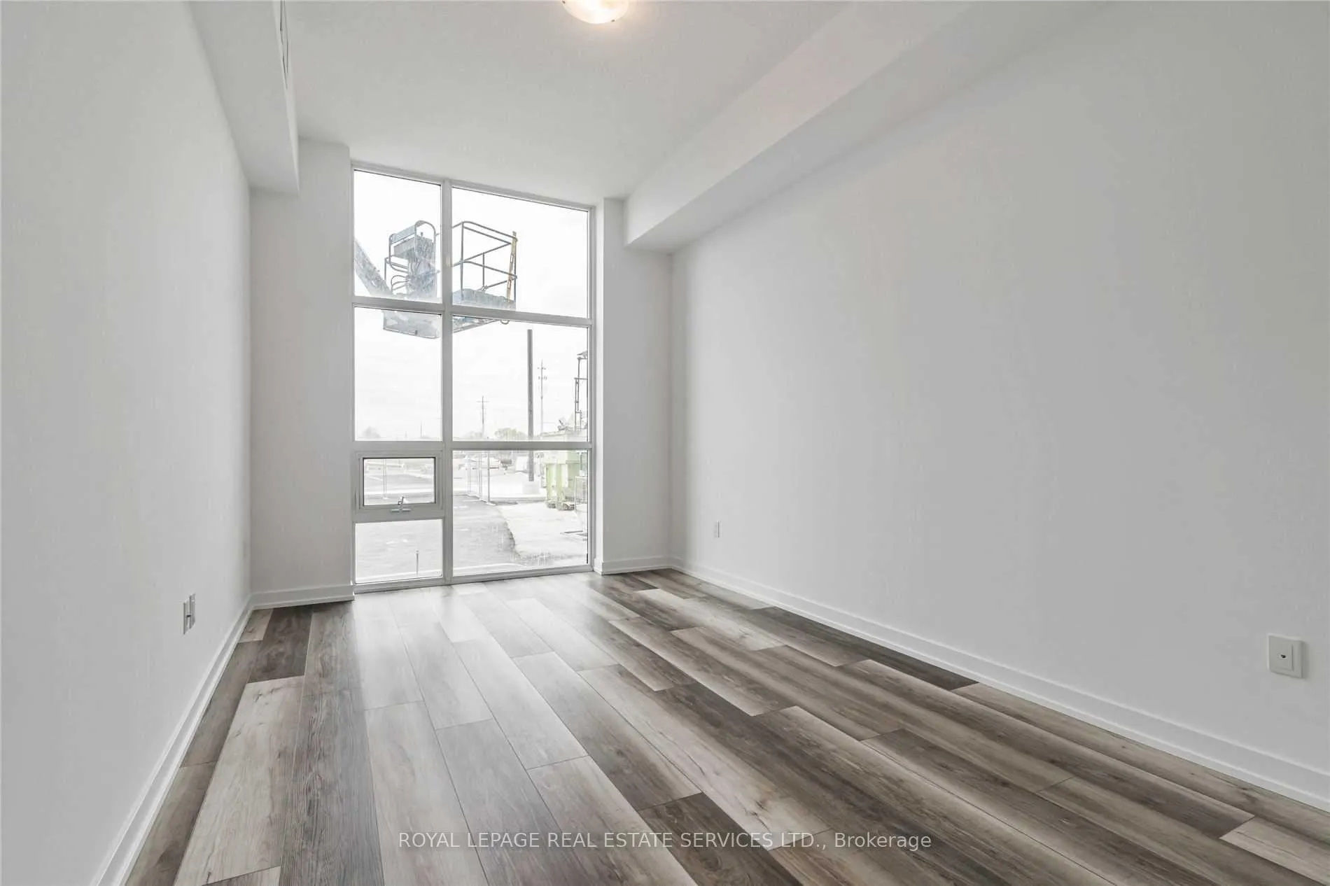 Photo 10 of Unit 122, 450 Dundas Street E, Hamilton, Waterdown — HOMEH