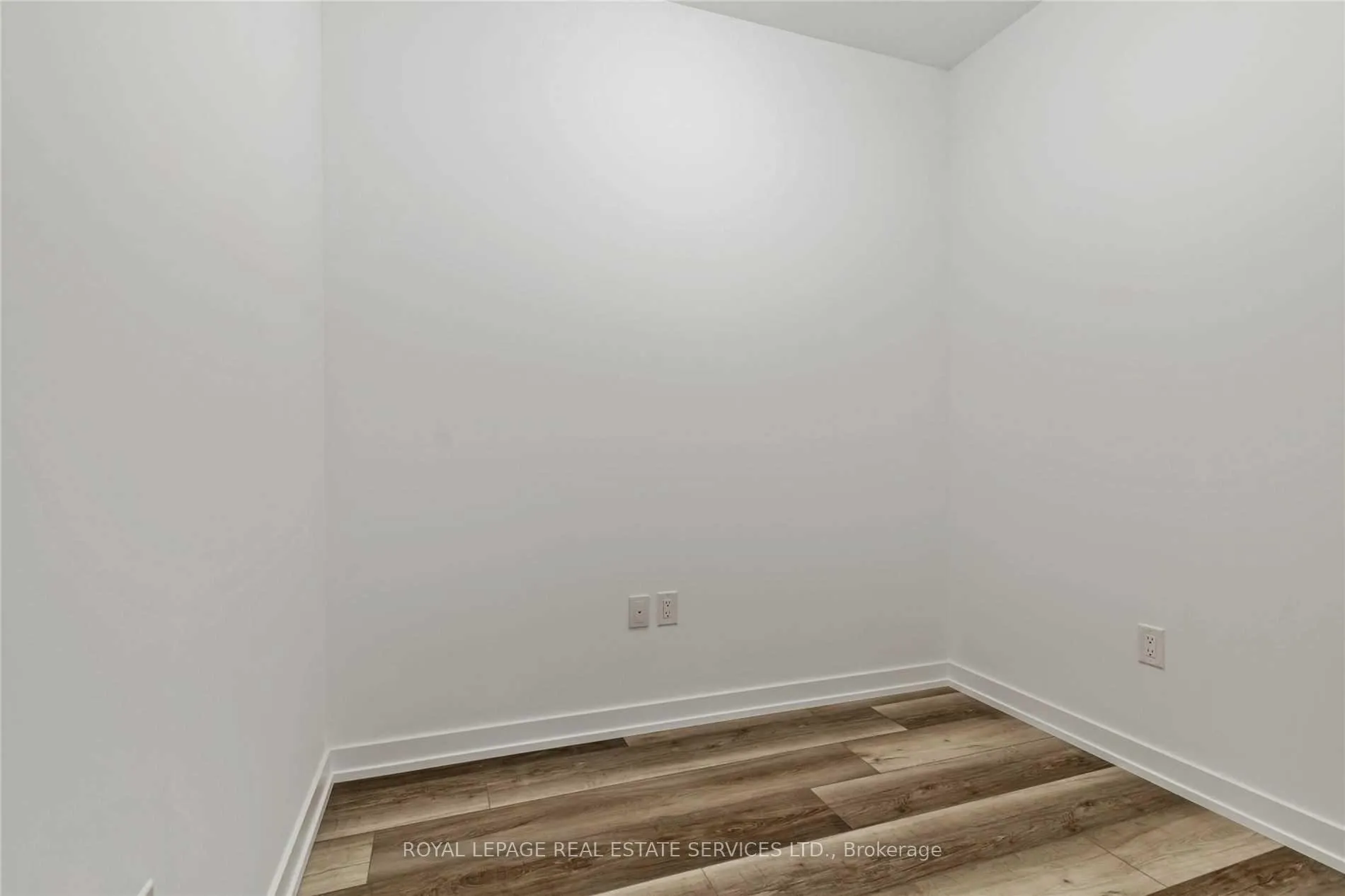 Photo 18 of Unit 122, 450 Dundas Street E, Hamilton, Waterdown — HOMEH
