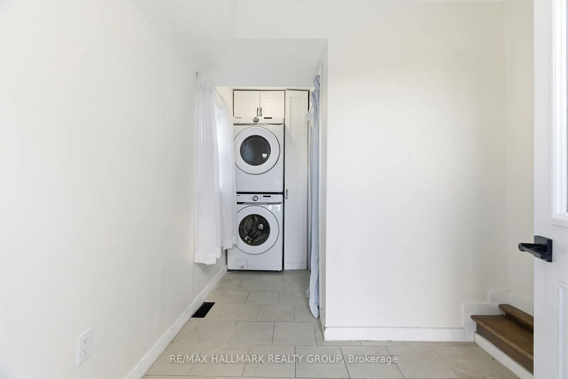 Photo 3 of 10450 Clark Road, North Dundas, North Dundas (Mountain) Twp — HOMEH