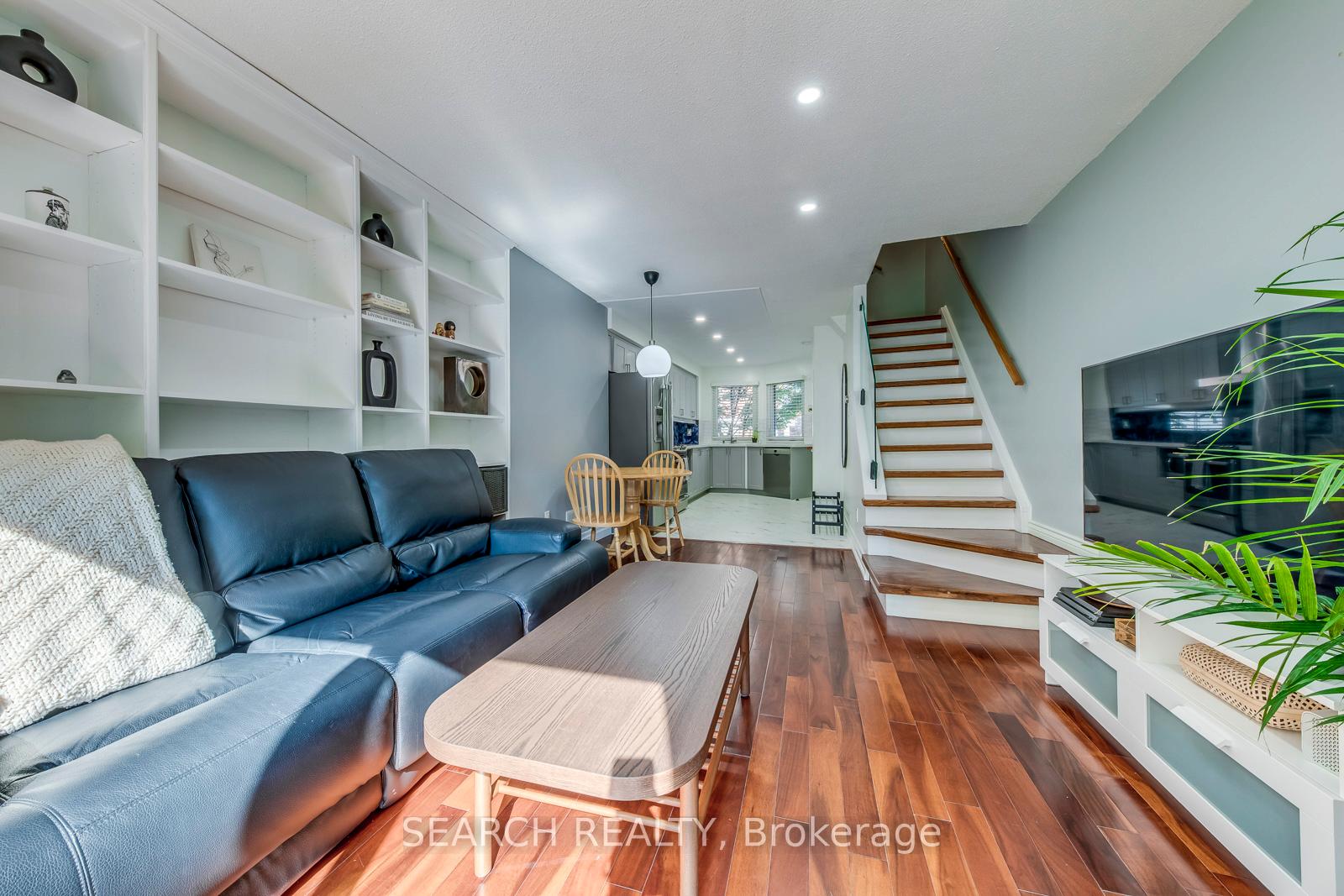 Photo 16 of 12 Douville Court, Toronto, Waterfront Communities — HOMEH