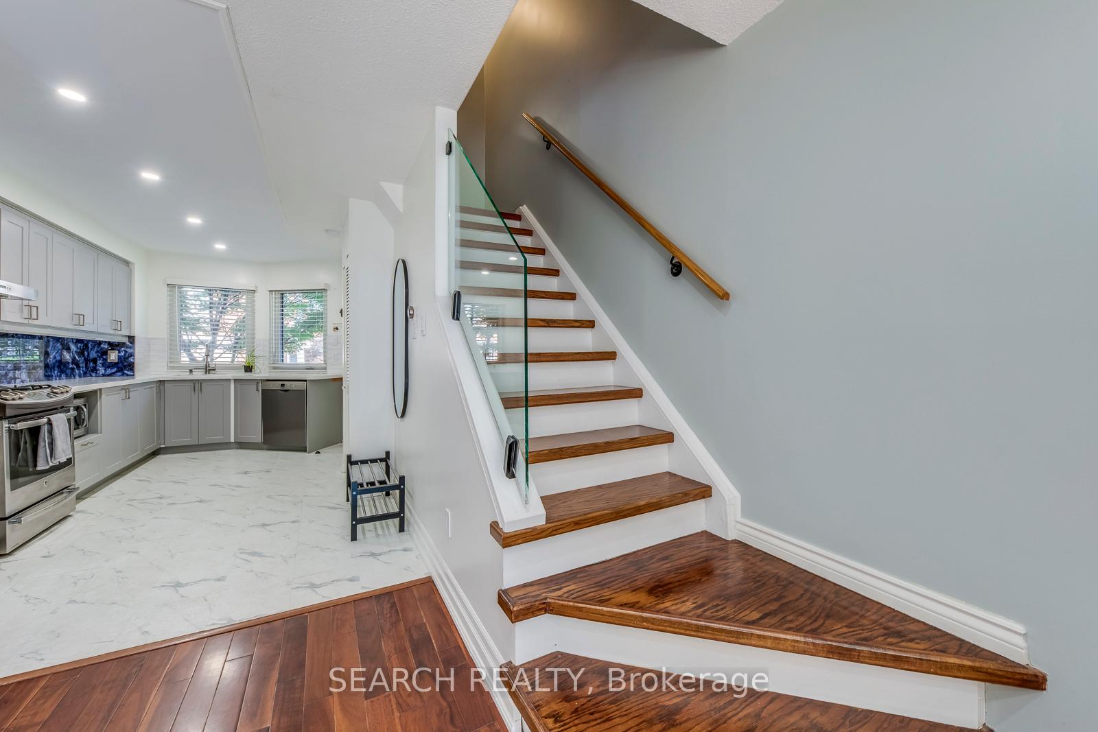 Photo 17 of 12 Douville Court, Toronto, Waterfront Communities — HOMEH