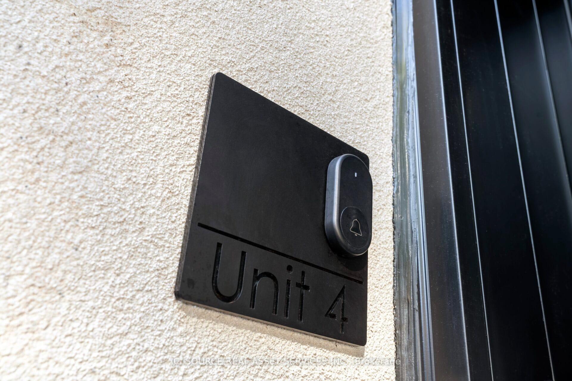Photo 3 of Unit 4, 328 Shaw Street, Toronto, Trinity-Bellwoods — HOMEH