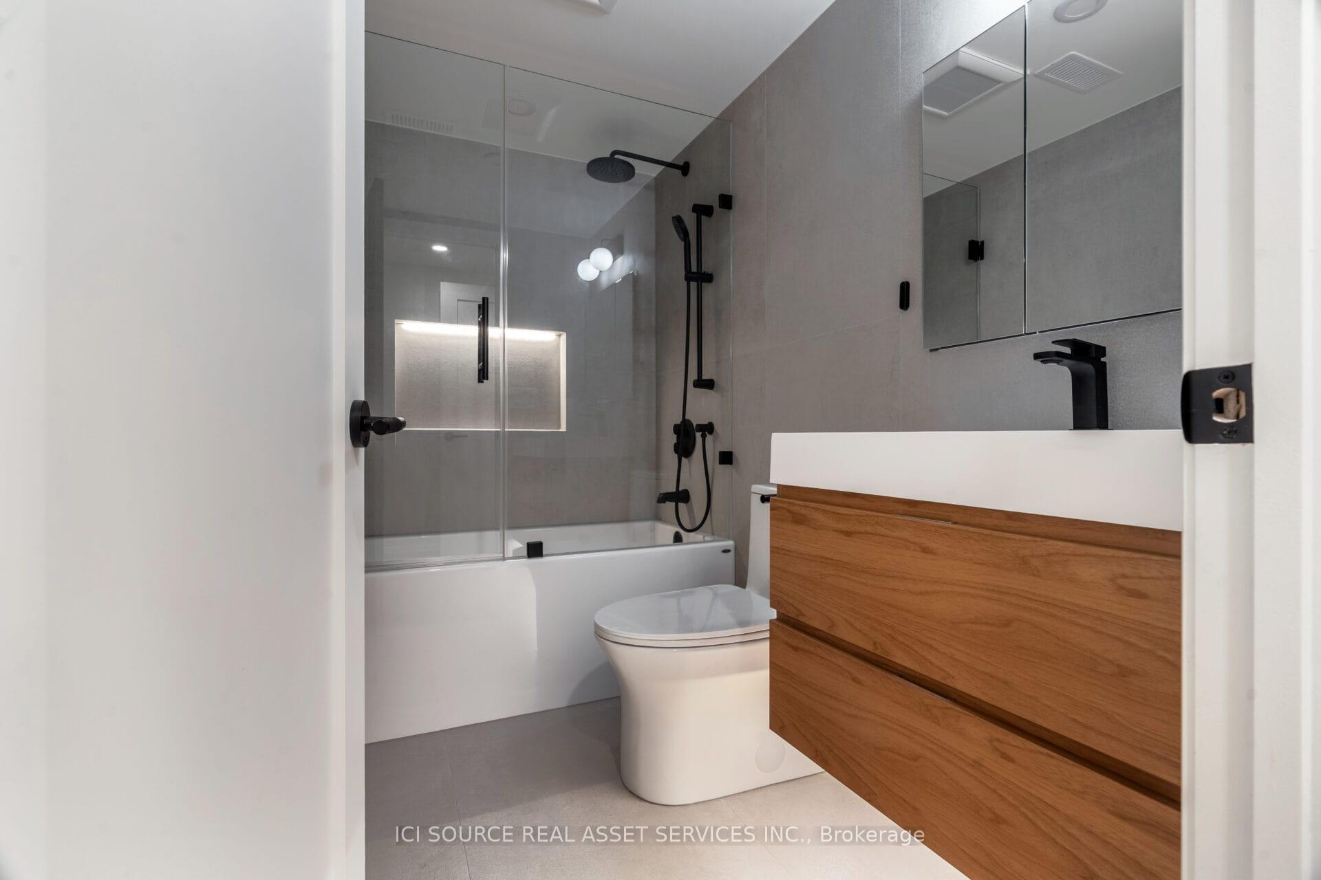 Photo 14 of Unit 4, 328 Shaw Street, Toronto, Trinity-Bellwoods — HOMEH