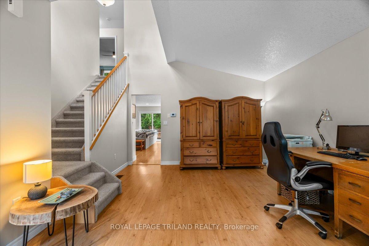 Photo 20 of 215 Deruiter Drive, Strathroy-Caradoc, NE — HOMEH