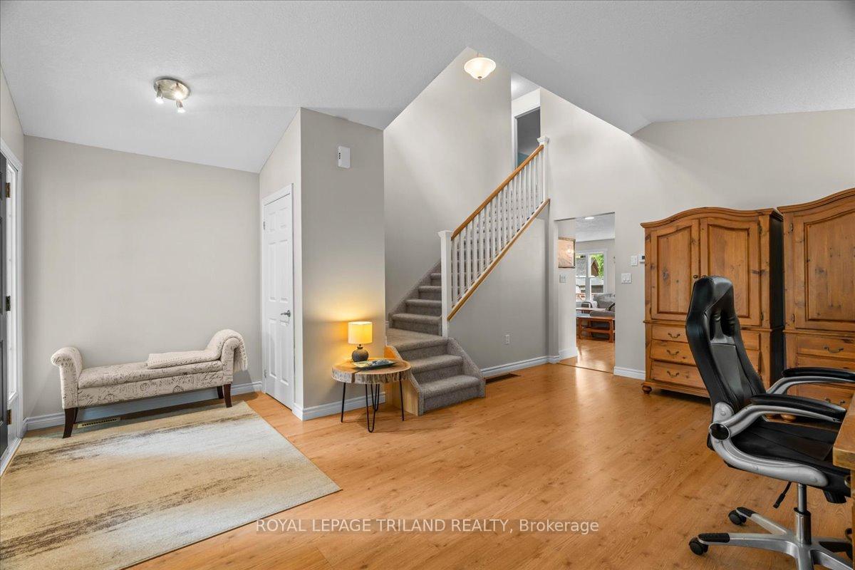 Photo 21 of 215 Deruiter Drive, Strathroy-Caradoc, NE — HOMEH