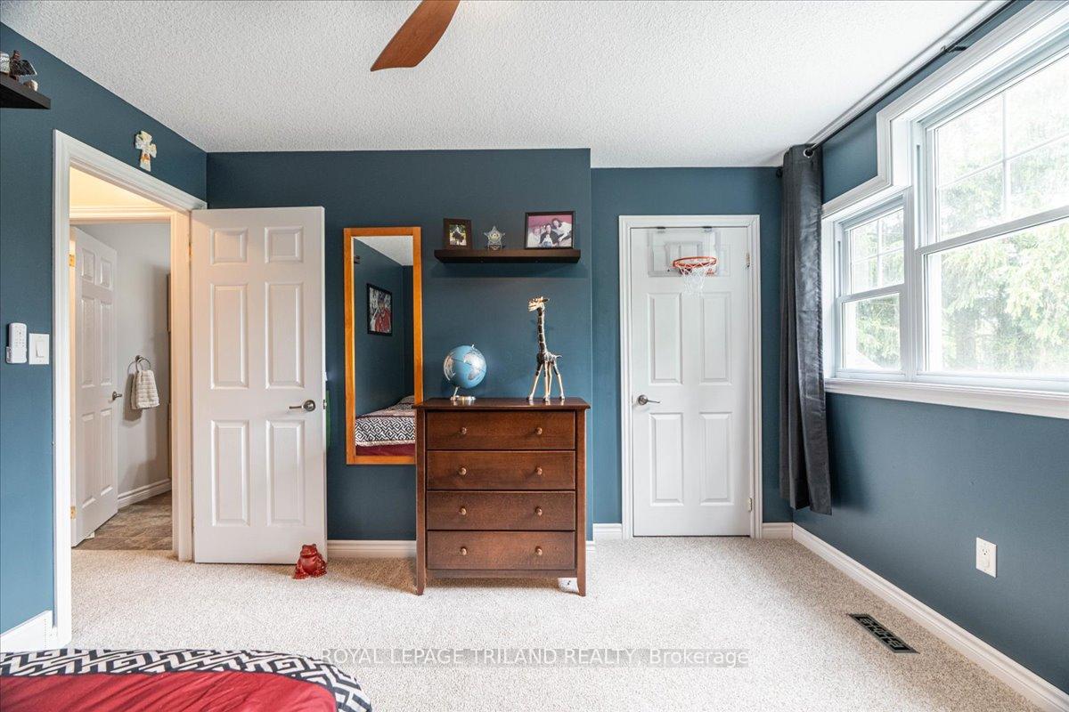 Photo 30 of 215 Deruiter Drive, Strathroy-Caradoc, NE — HOMEH