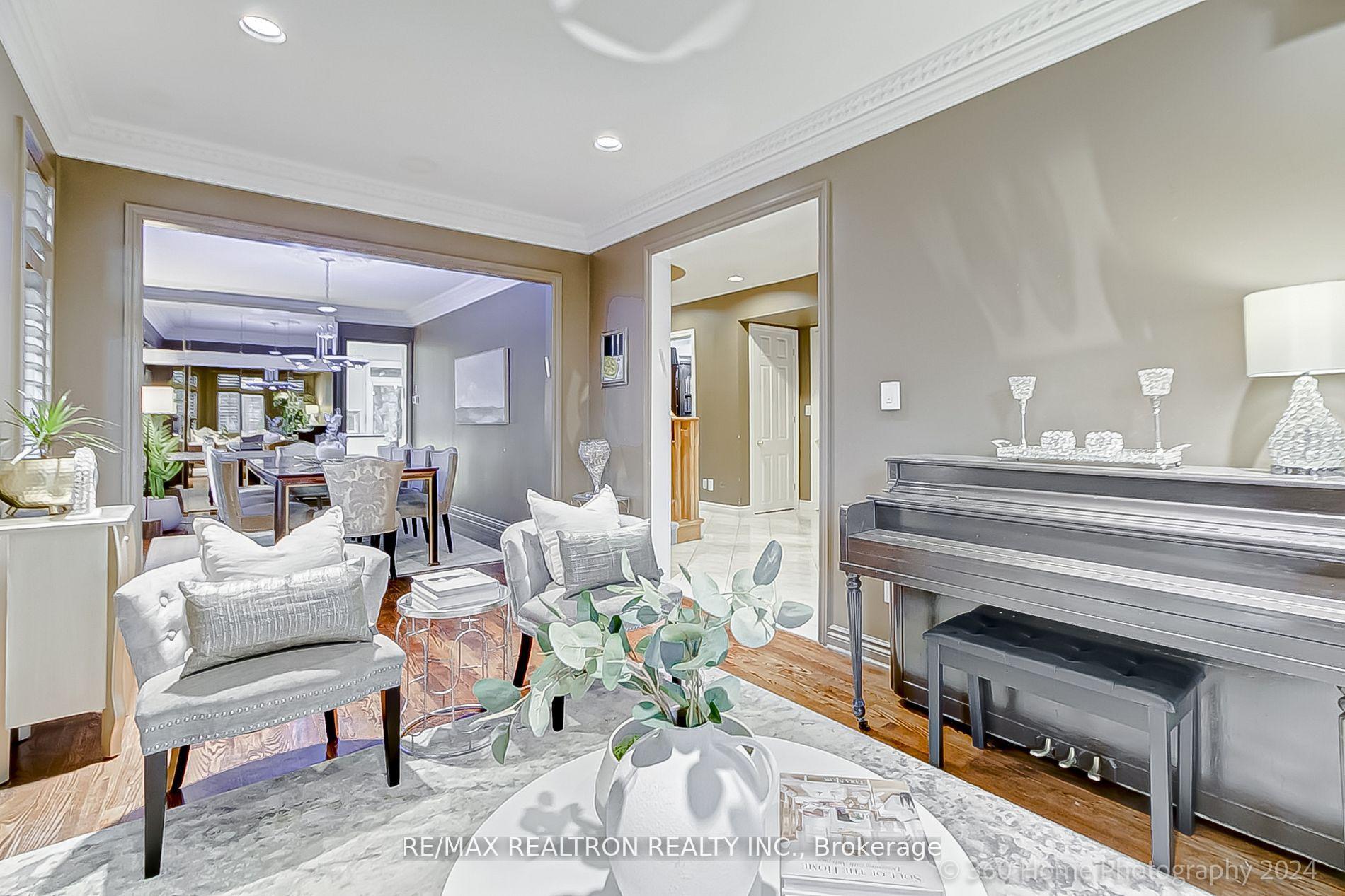 Photo 5 of 100 Baycrest Avenue, Toronto, Englemount-Lawrence — HOMEH