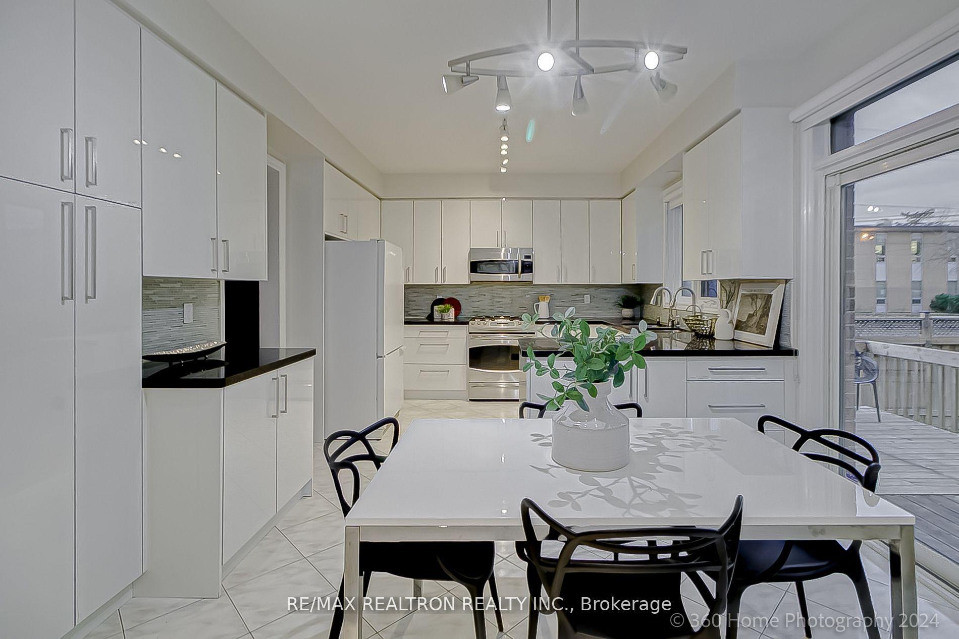 Photo 13 of 100 Baycrest Avenue, Toronto, Englemount-Lawrence — HOMEH