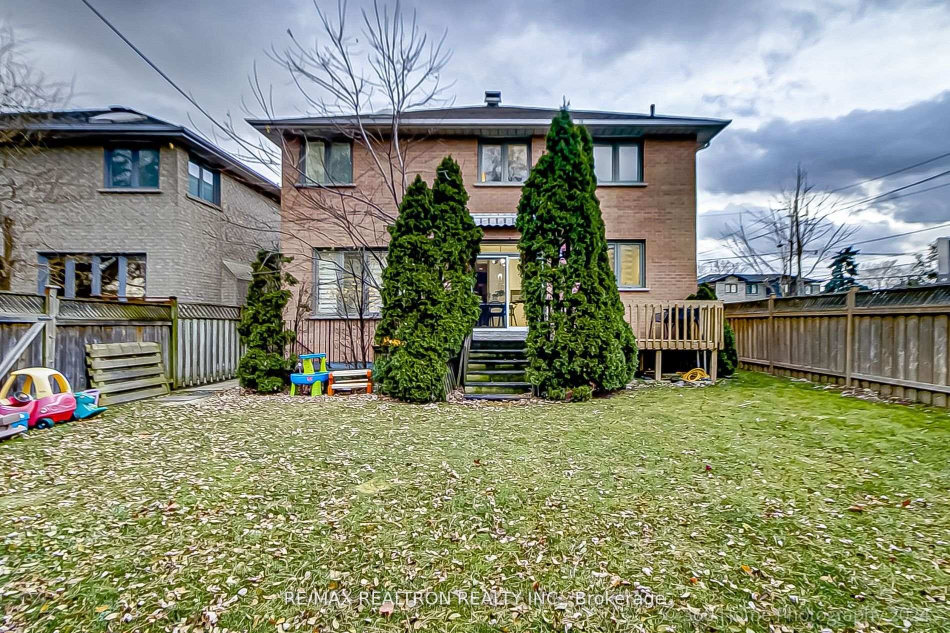 Photo 17 of 100 Baycrest Avenue, Toronto, Englemount-Lawrence — HOMEH