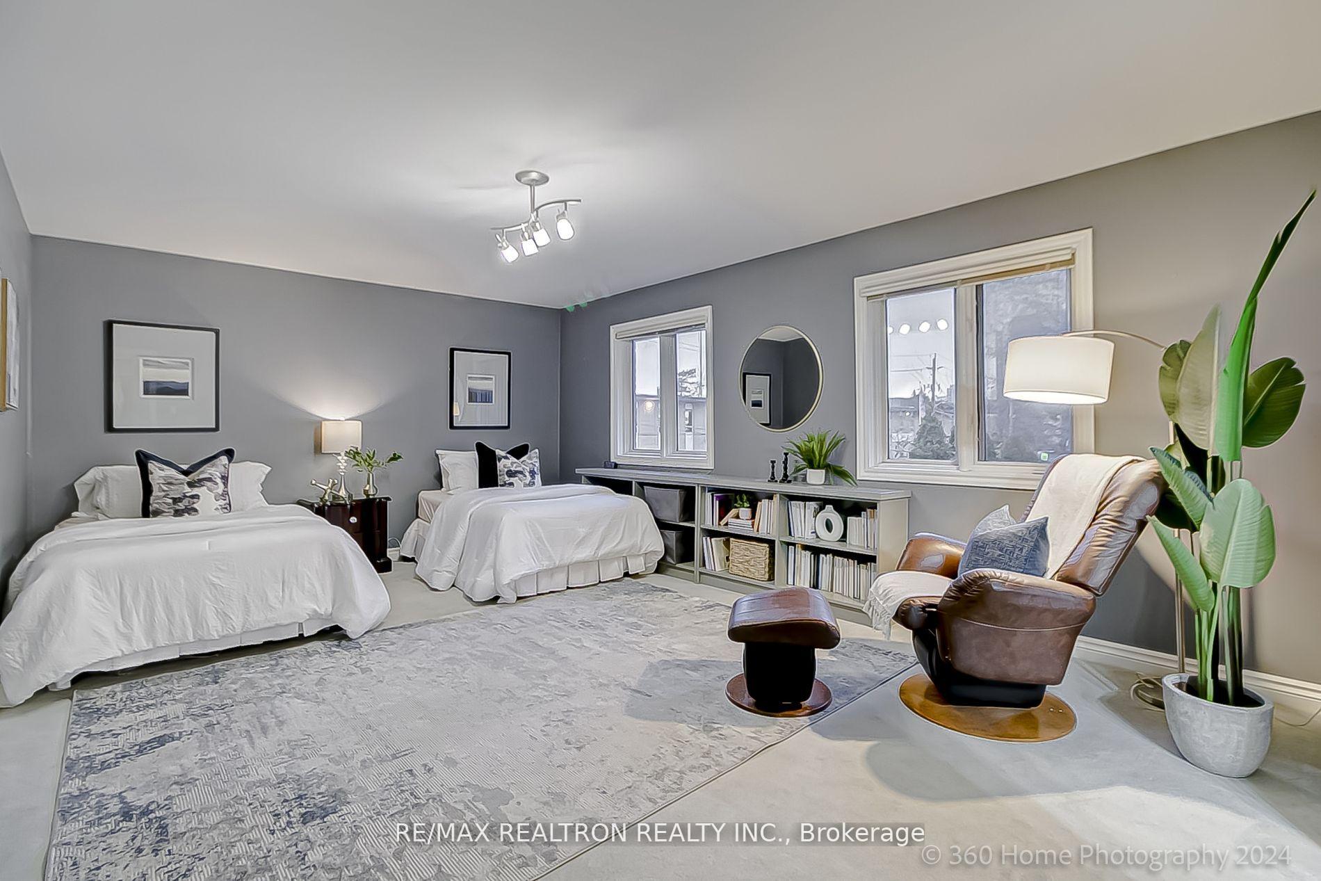Photo 18 of 100 Baycrest Avenue, Toronto, Englemount-Lawrence — HOMEH