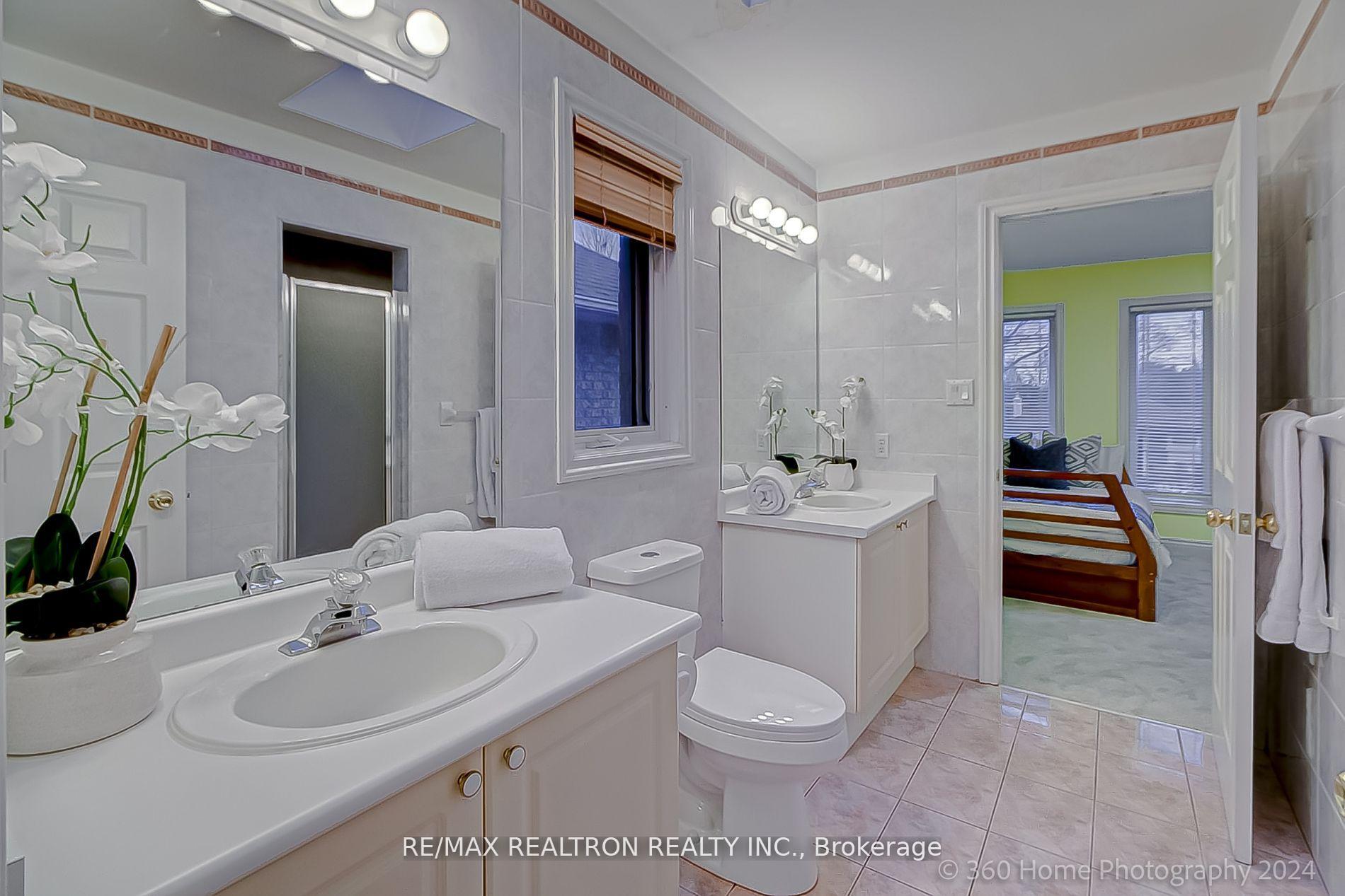 Photo 23 of 100 Baycrest Avenue, Toronto, Englemount-Lawrence — HOMEH