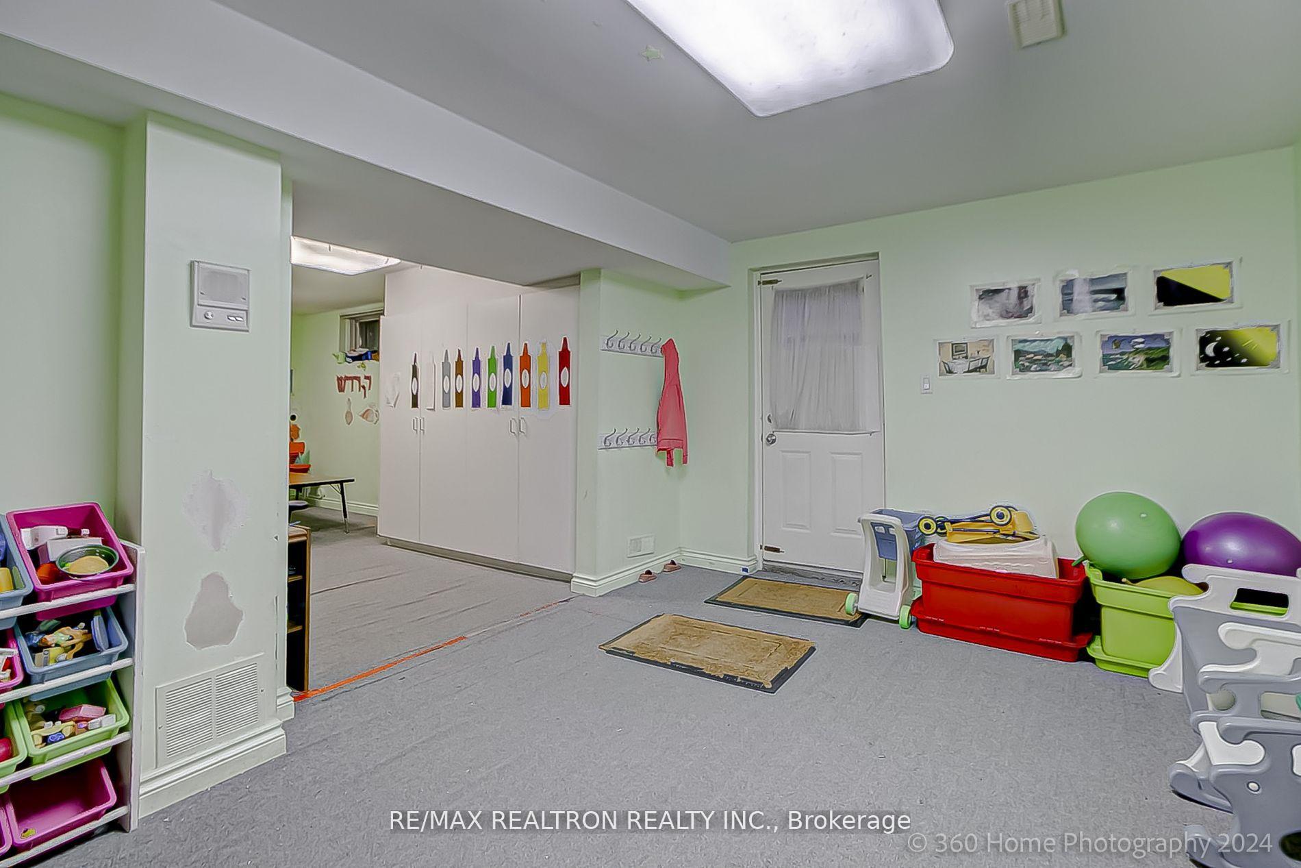 Photo 27 of 100 Baycrest Avenue, Toronto, Englemount-Lawrence — HOMEH