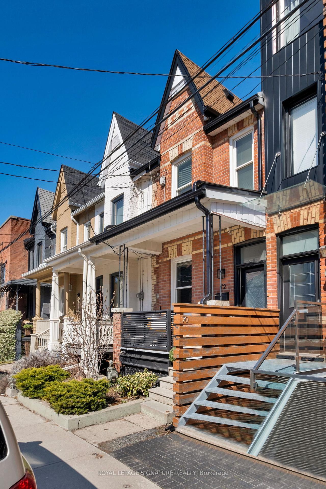Photo 2 of 72 Mitchell Avenue, Toronto, Niagara — HOMEH