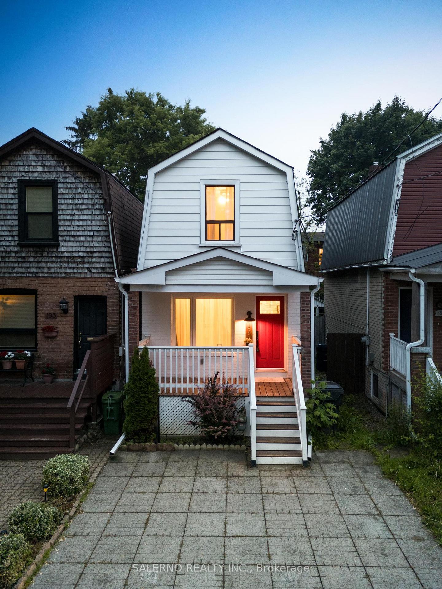 Photo 5 of 191 Barker Avenue, Toronto, Woodbine-Lumsden — HOMEH