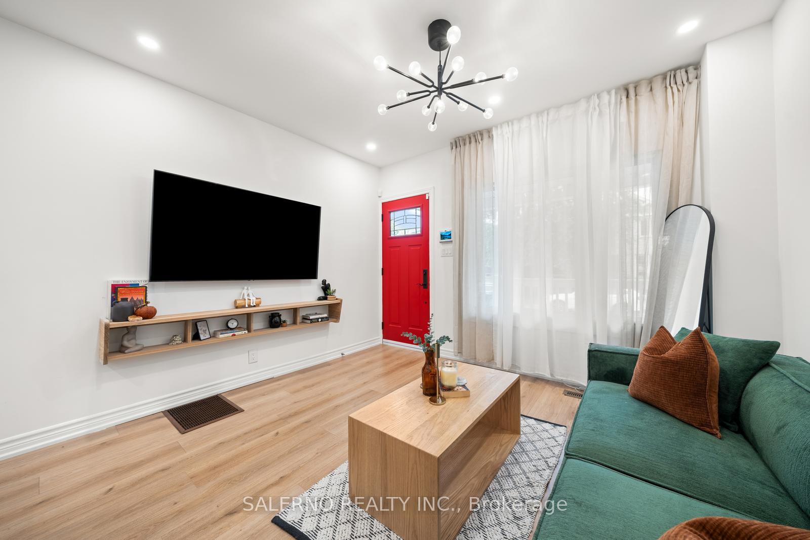 Photo 8 of 191 Barker Avenue, Toronto, Woodbine-Lumsden — HOMEH