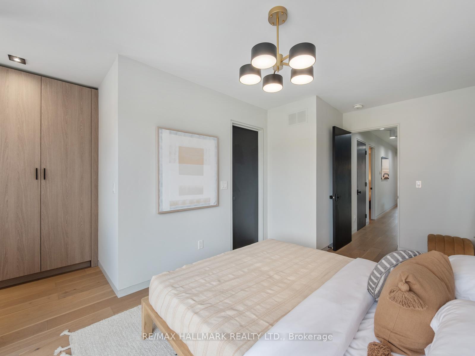 Photo 16 of 37 Grandview Avenue, Toronto, North Riverdale — HOMEH