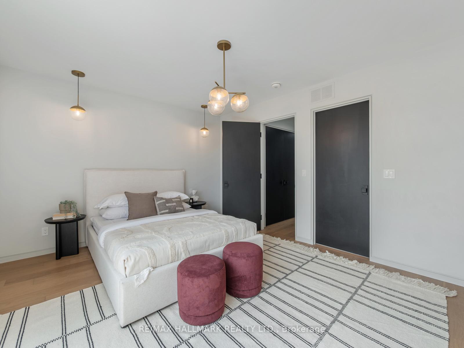 Photo 25 of 37 Grandview Avenue, Toronto, North Riverdale — HOMEH