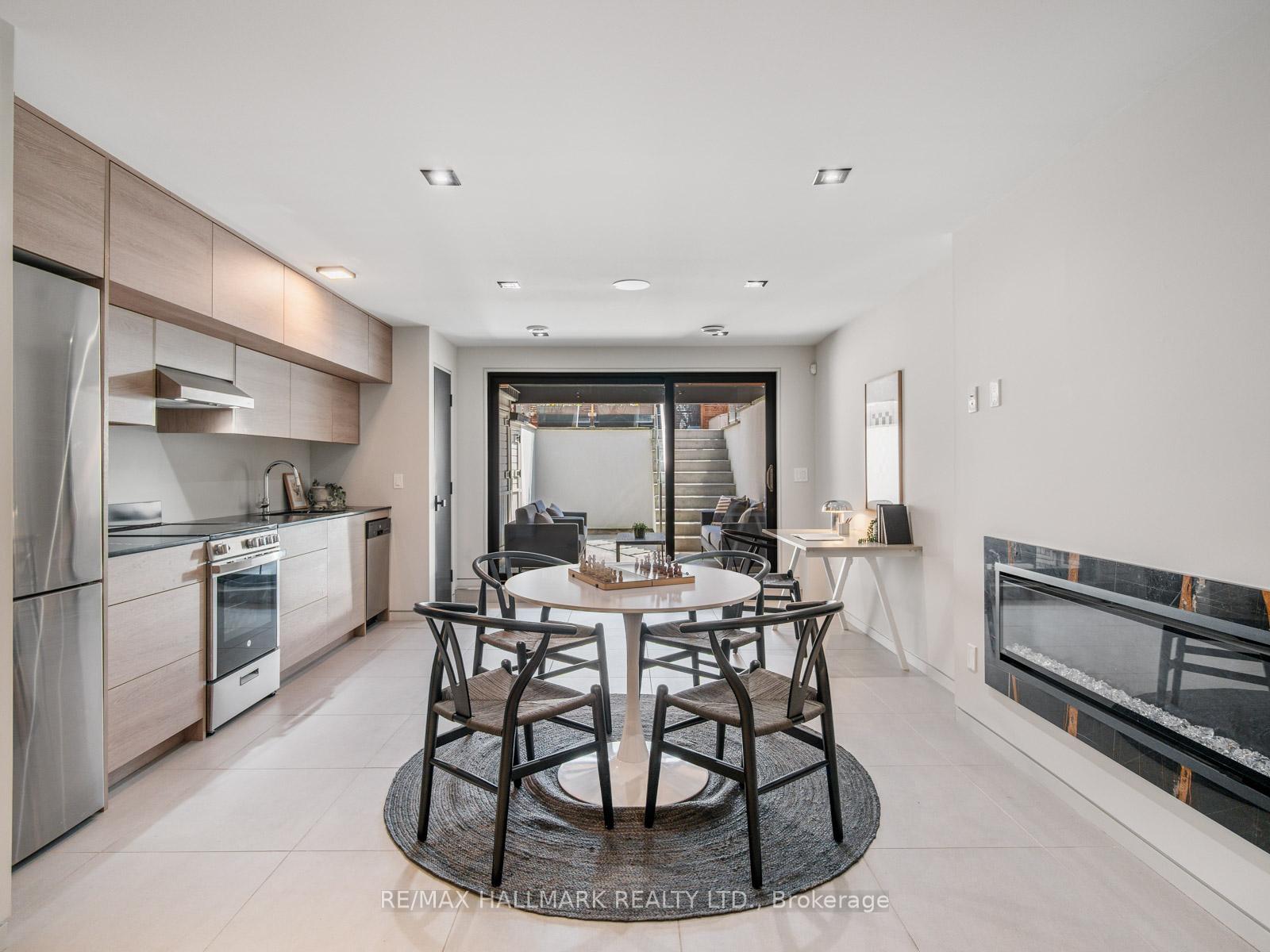 Photo 35 of 37 Grandview Avenue, Toronto, North Riverdale — HOMEH