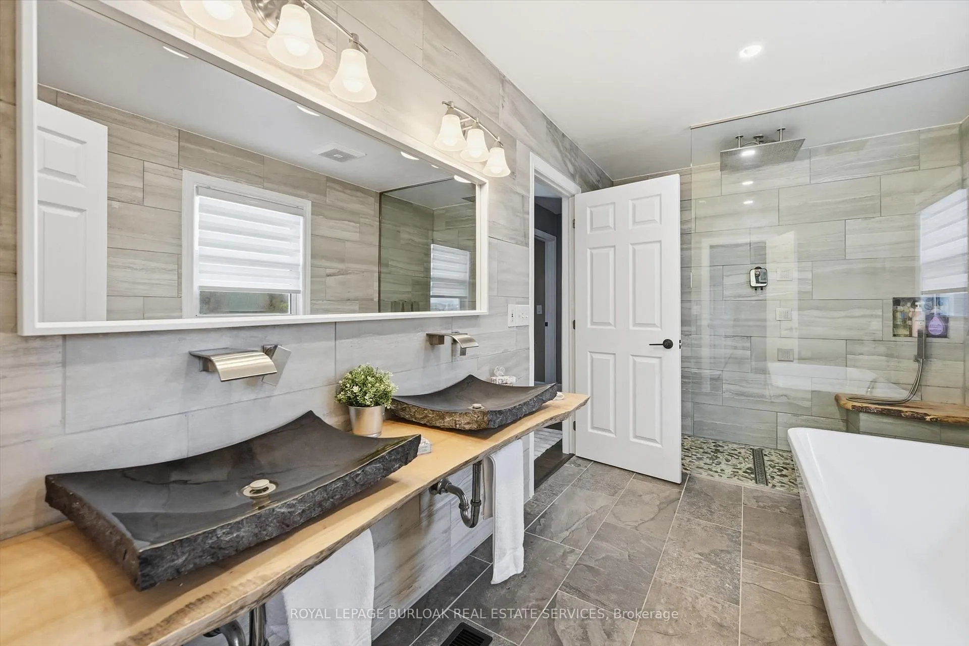 Photo 21 of 41558 Forks Road, Wainfleet, Marshville/Winger — HOMEH