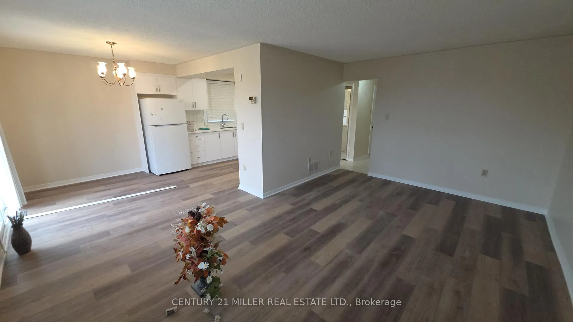 Photo 10 of 133 Creditstone Road, Brampton, Fletcher's Creek South — HOMEH