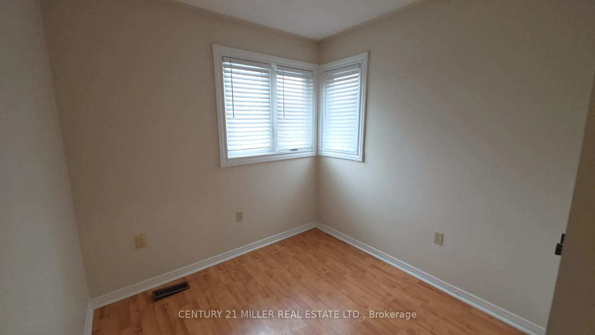 Photo 11 of 133 Creditstone Road, Brampton, Fletcher's Creek South — HOMEH