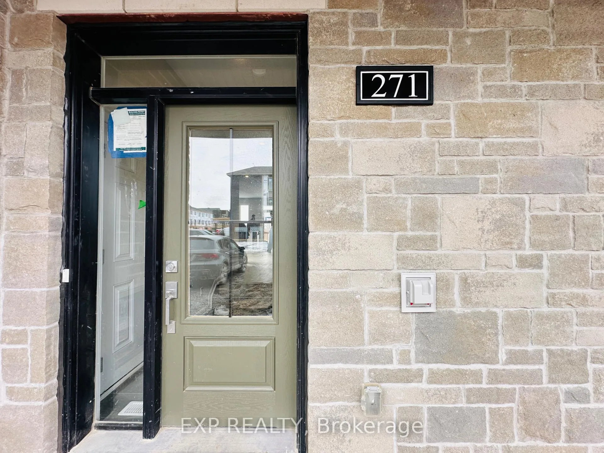 Photo 2 of 271 Bankside Way, Ottawa, Barrhaven - Half Moon Bay — HOMEH