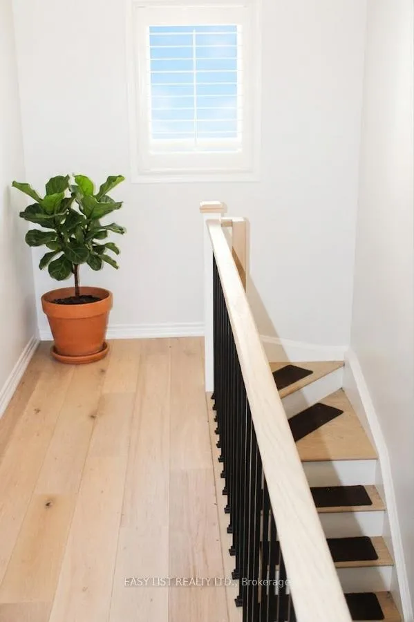 Photo 17 of 868 Paupst Place, Milton, Willmott — HOMEH