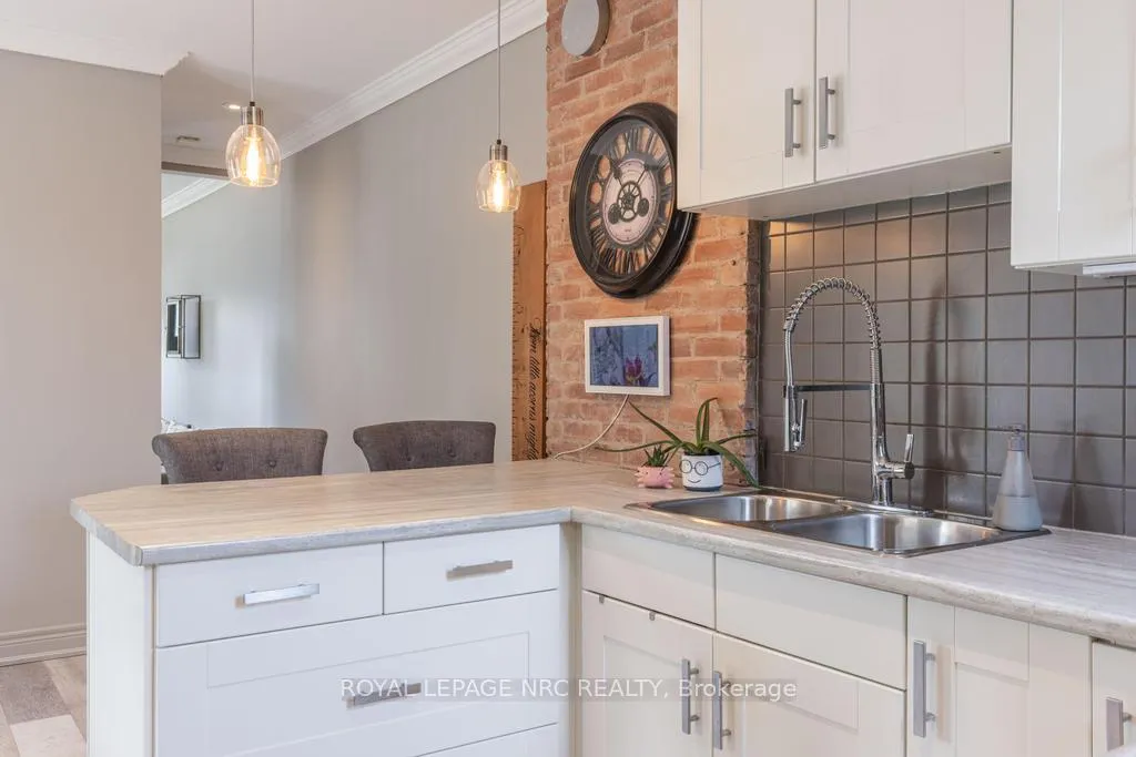 Photo 12 of 48 Hodgkins Avenue, Thorold, Allanburg/Thorold South — HOMEH