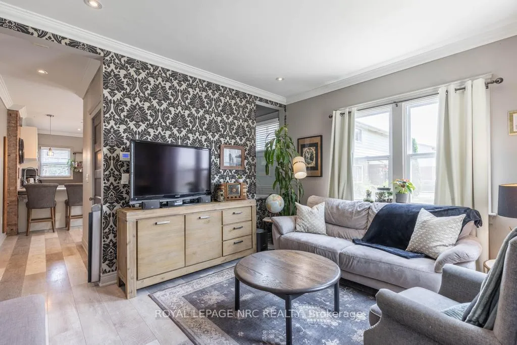 Photo 33 of 48 Hodgkins Avenue, Thorold, Allanburg/Thorold South — HOMEH