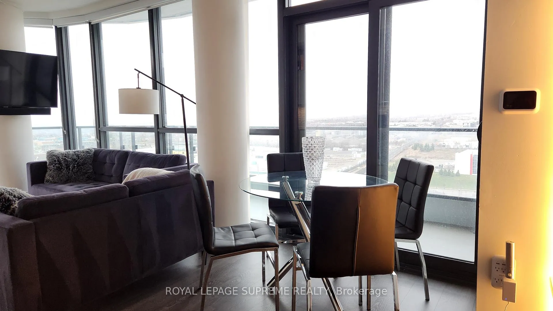 Photo 8 of Unit LPH02, 120 Eagle Rock Way, Vaughan, Rural Vaughan — HOMEH