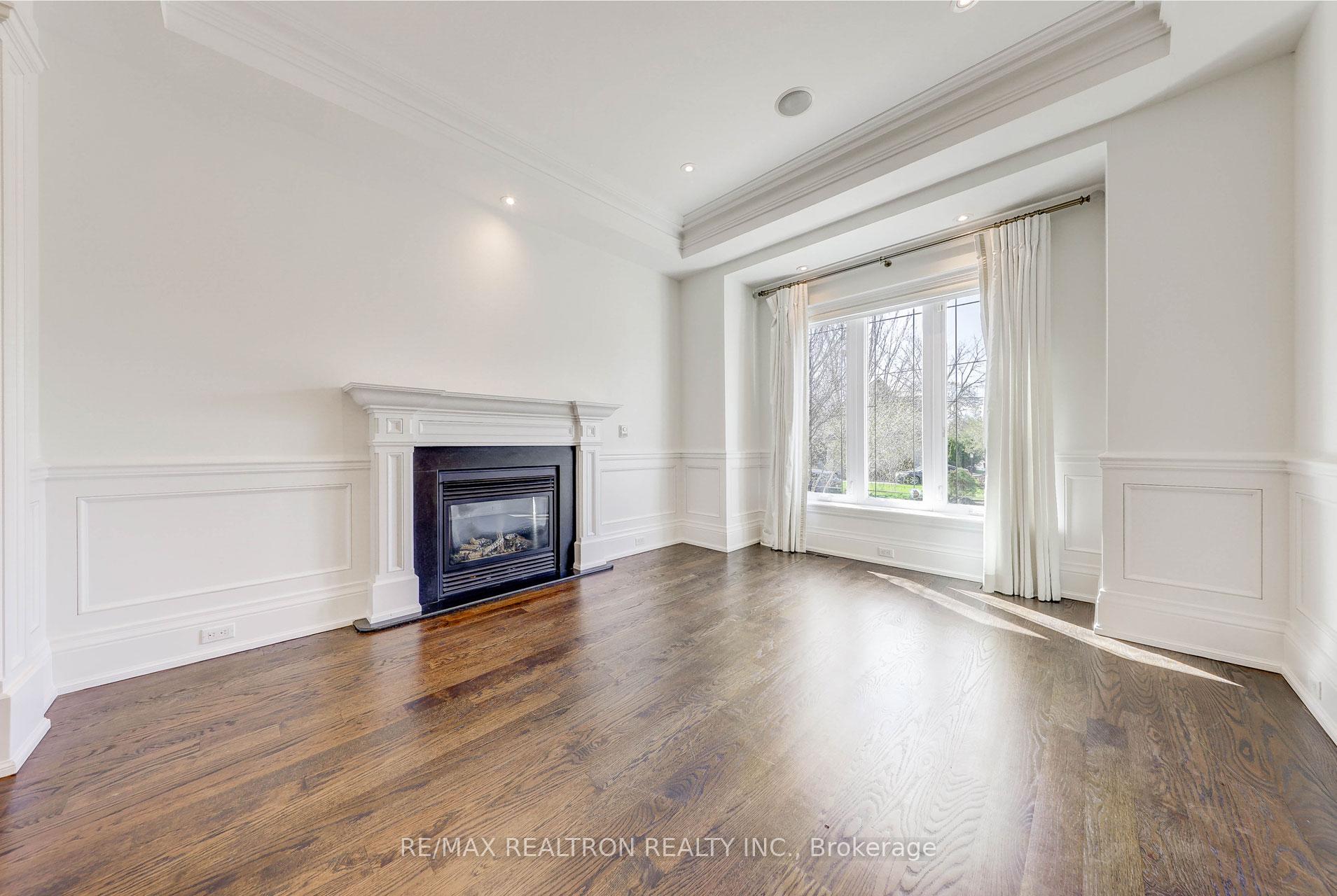 Photo 4 of 138 Joicey Boulevard, Toronto, Bedford Park-Nortown — HOMEH