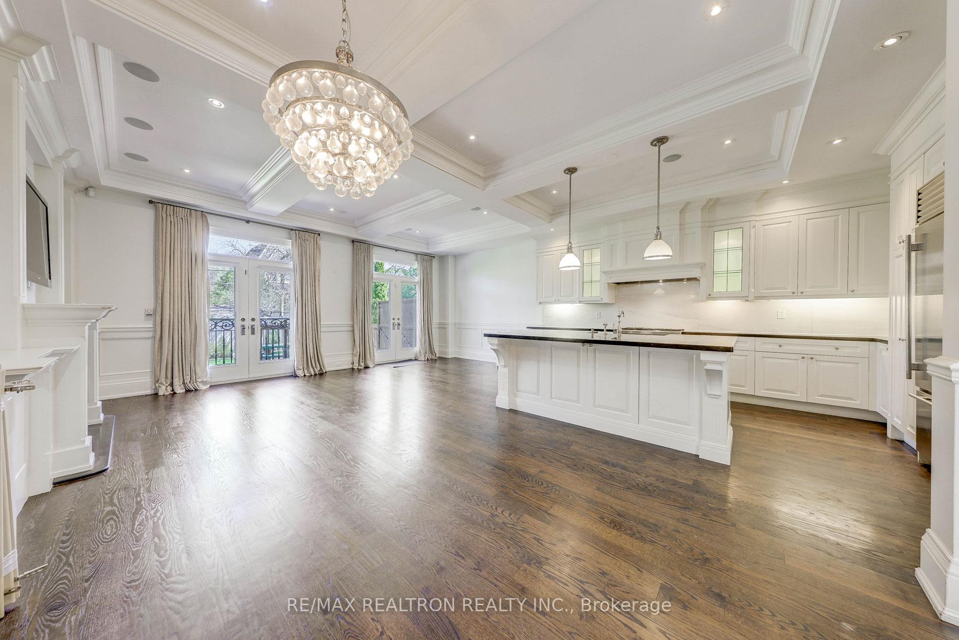 Photo 10 of 138 Joicey Boulevard, Toronto, Bedford Park-Nortown — HOMEH