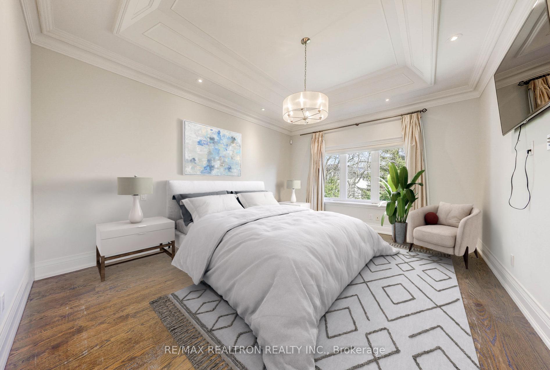 Photo 17 of 138 Joicey Boulevard, Toronto, Bedford Park-Nortown — HOMEH