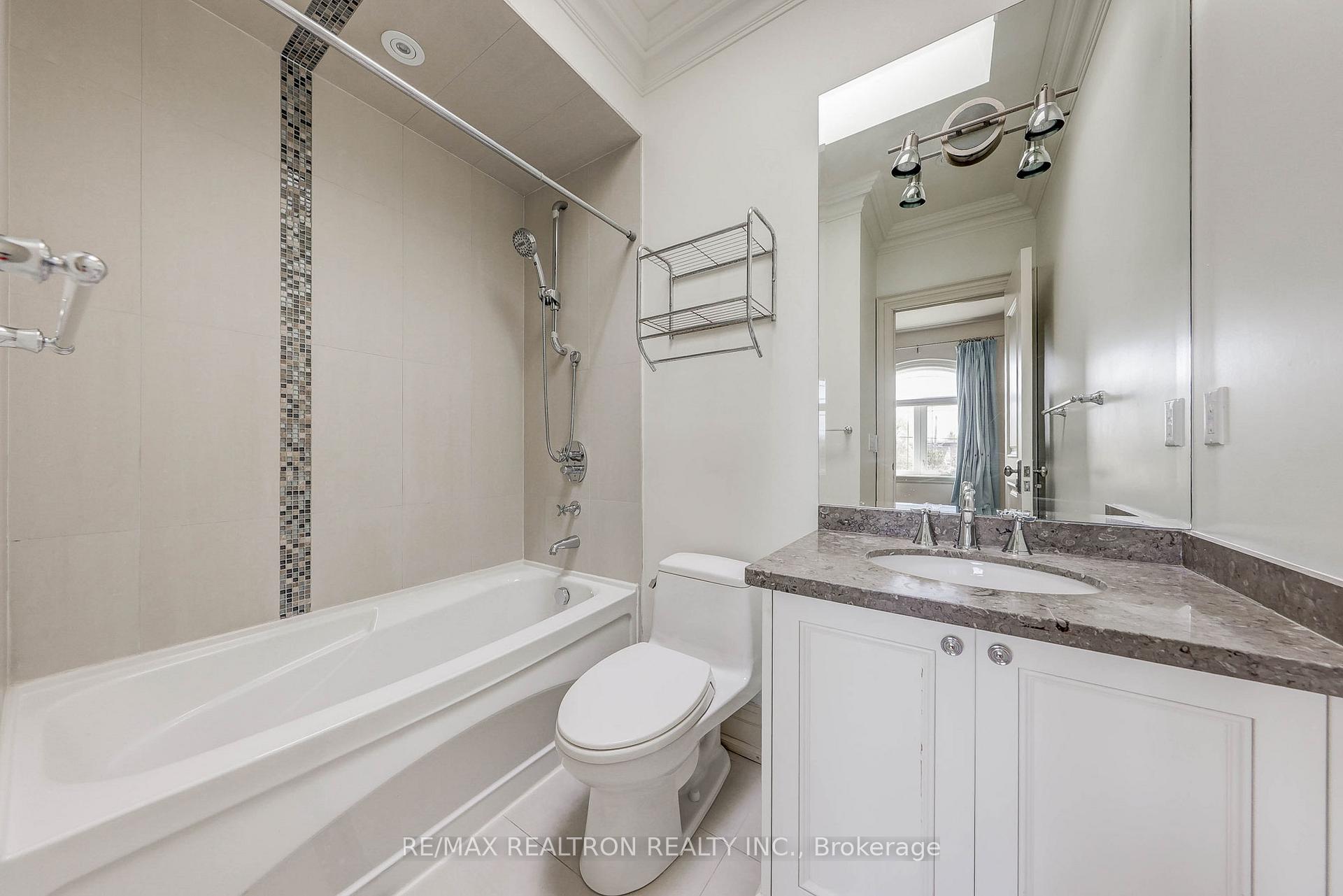 Photo 26 of 138 Joicey Boulevard, Toronto, Bedford Park-Nortown — HOMEH