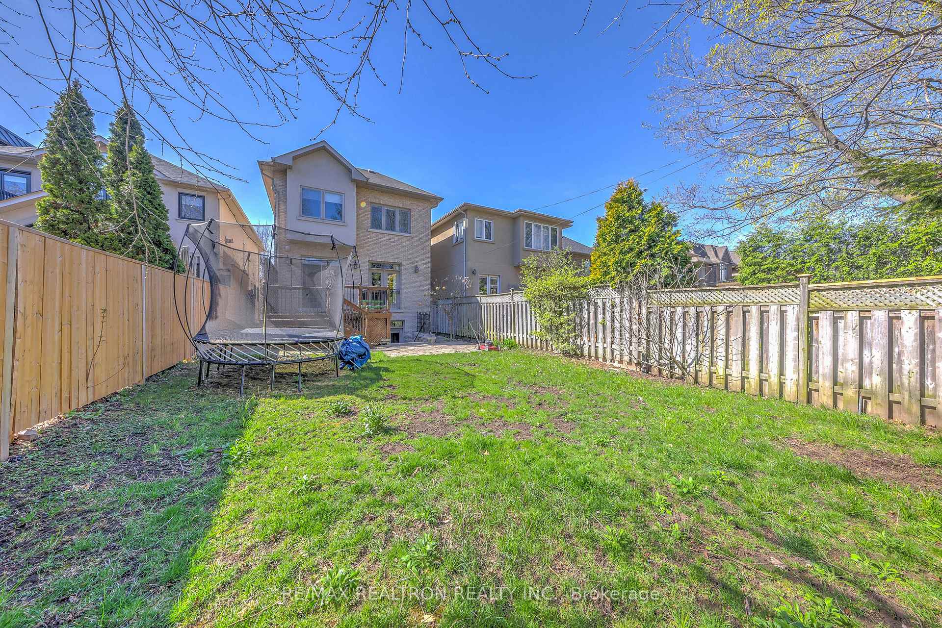 Photo 36 of 138 Joicey Boulevard, Toronto, Bedford Park-Nortown — HOMEH