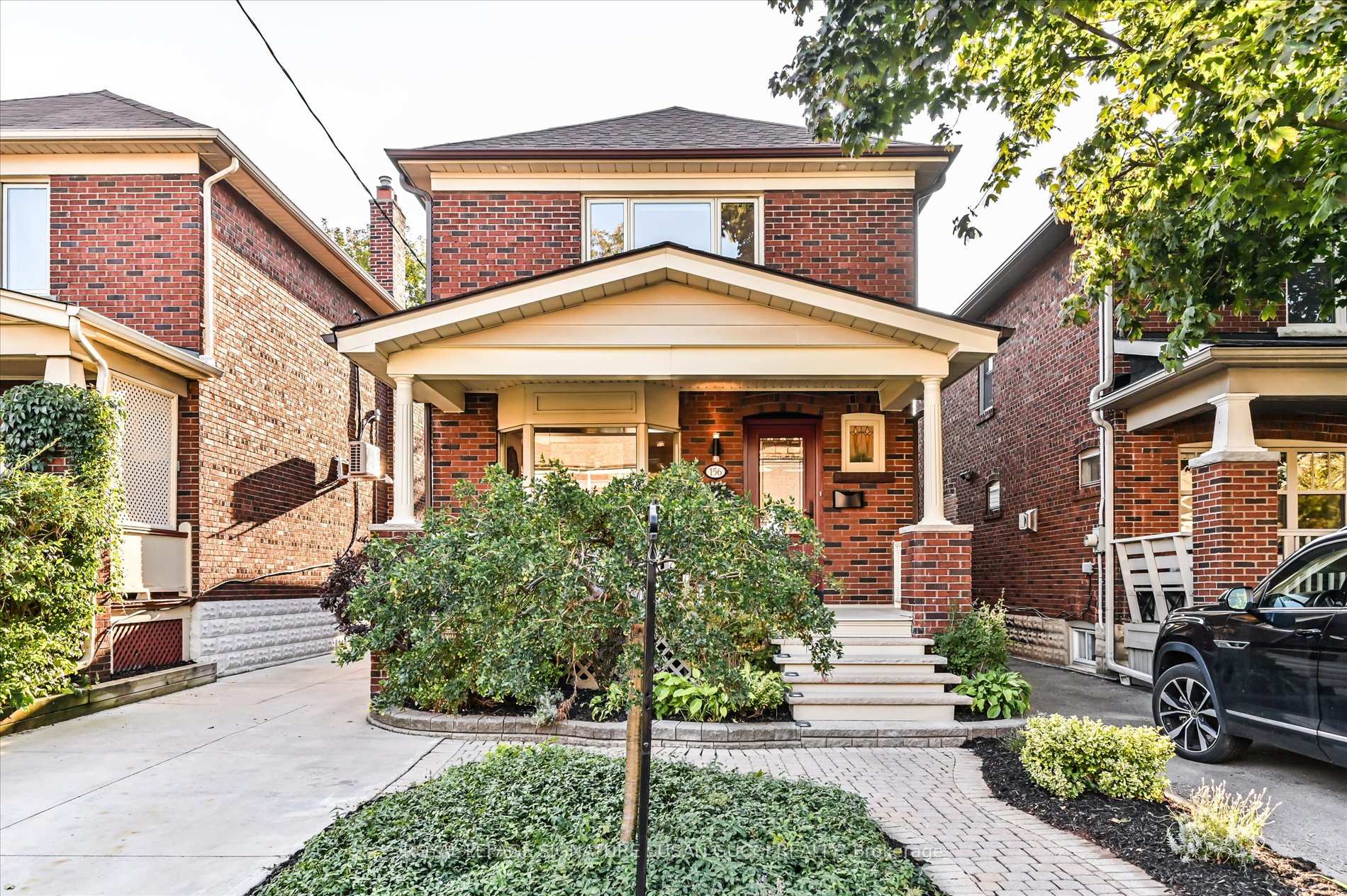 Photo 1 of 156 Linsmore Crescent, Toronto, Danforth Village-East York — HOMEH