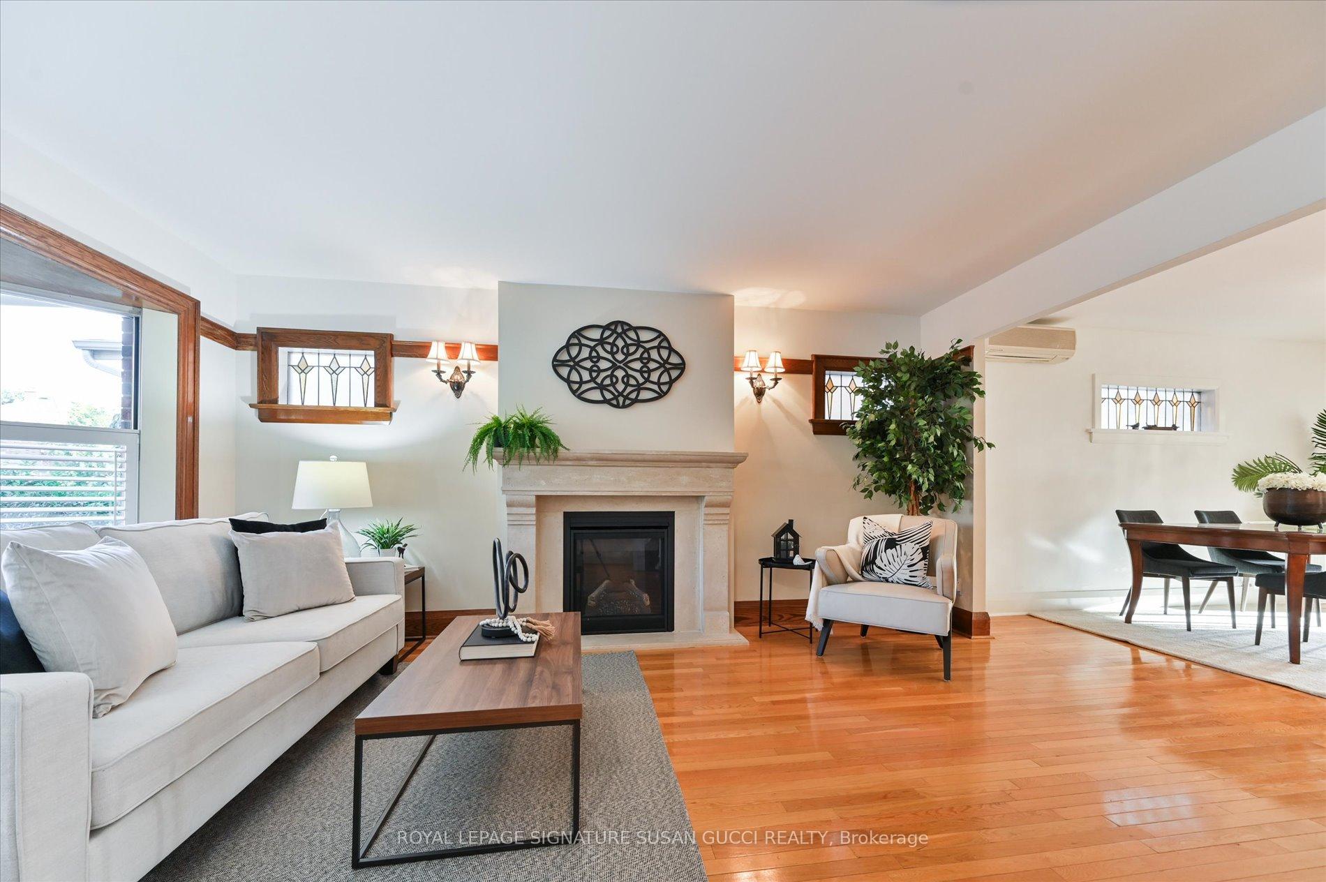 Photo 6 of 156 Linsmore Crescent, Toronto, Danforth Village-East York — HOMEH