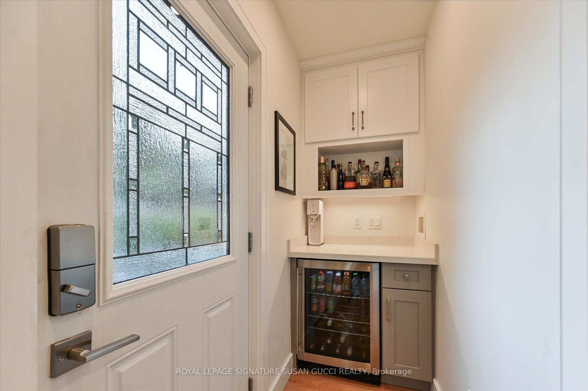 Photo 11 of 156 Linsmore Crescent, Toronto, Danforth Village-East York — HOMEH