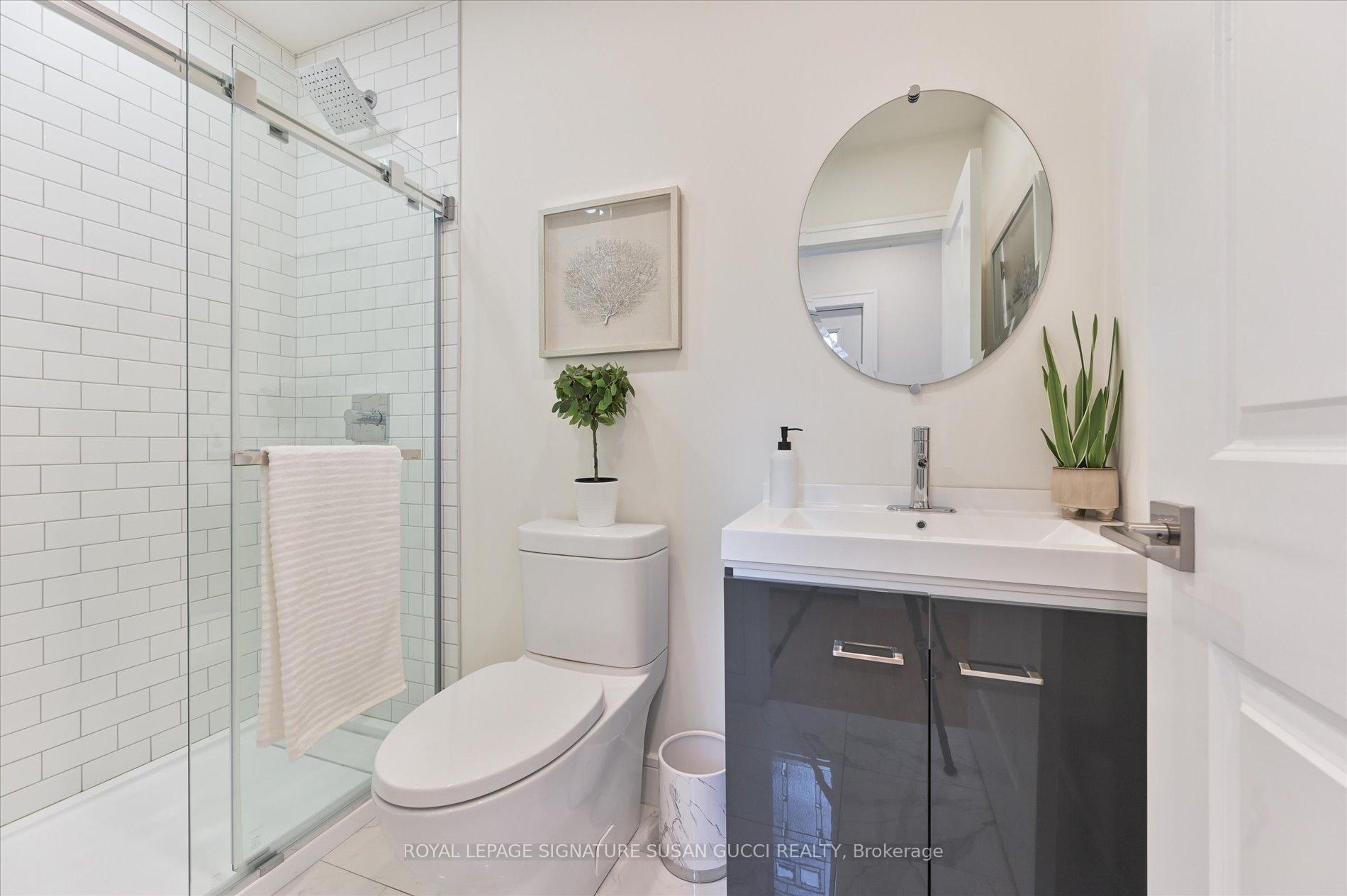 Photo 17 of 156 Linsmore Crescent, Toronto, Danforth Village-East York — HOMEH