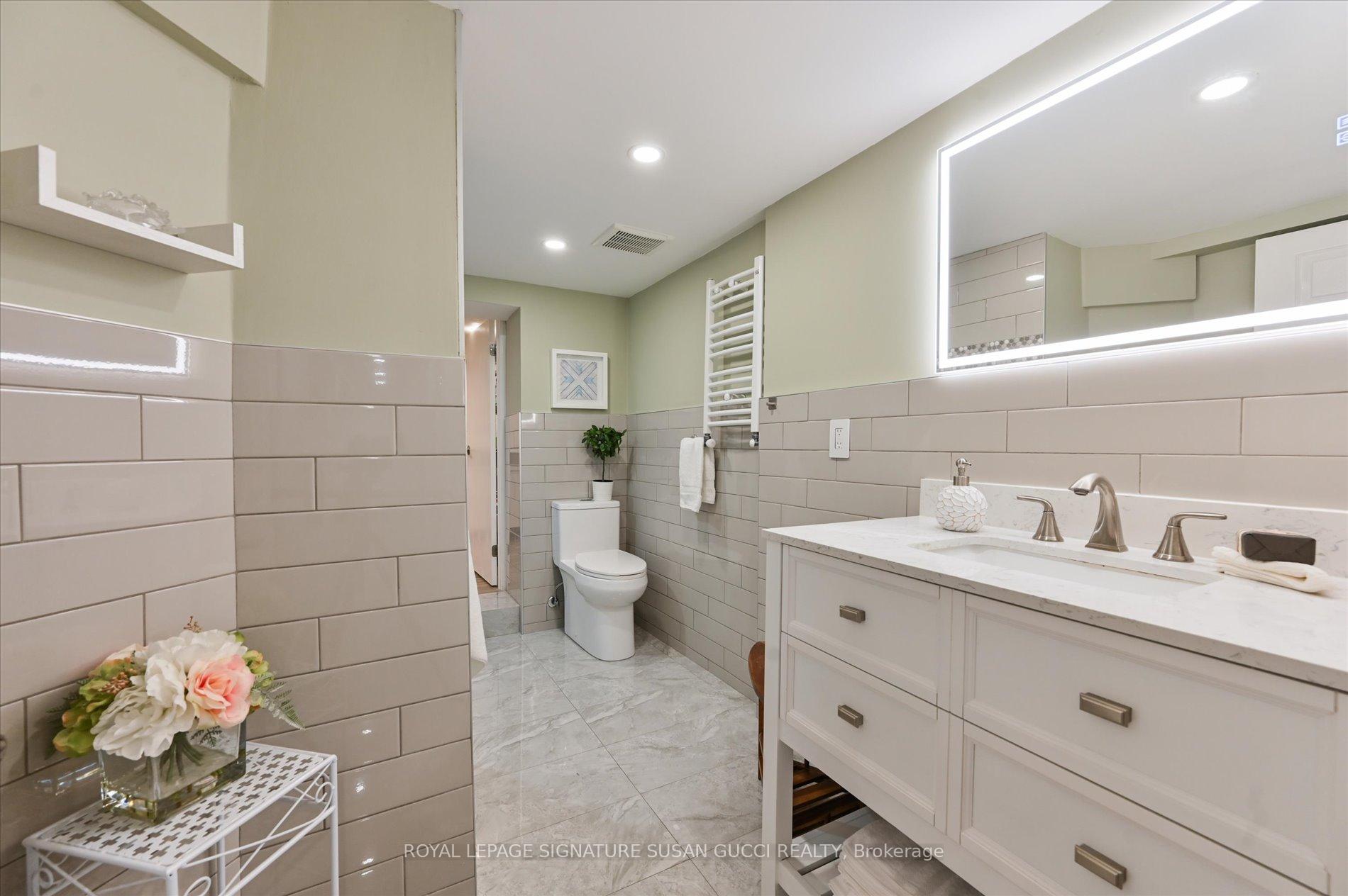Photo 31 of 156 Linsmore Crescent, Toronto, Danforth Village-East York — HOMEH