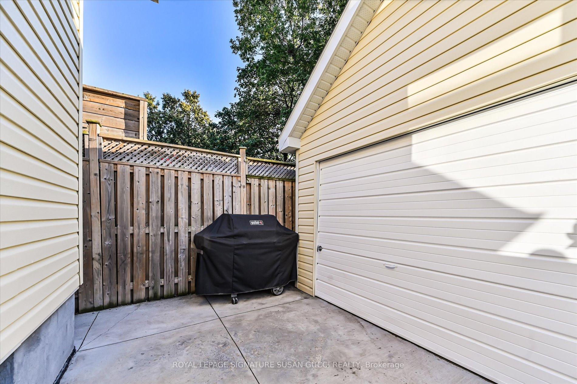 Photo 35 of 156 Linsmore Crescent, Toronto, Danforth Village-East York — HOMEH