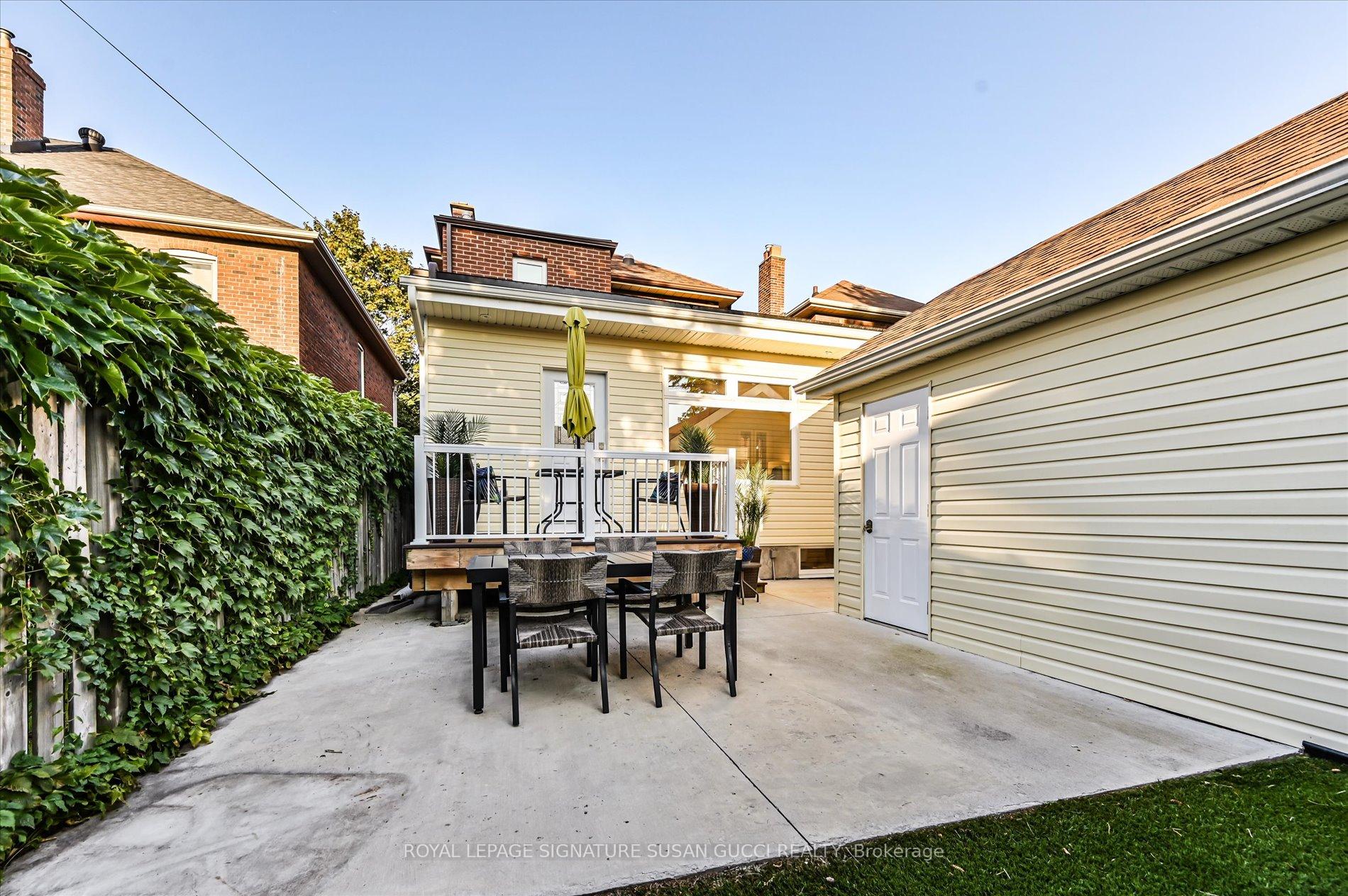 Photo 37 of 156 Linsmore Crescent, Toronto, Danforth Village-East York — HOMEH