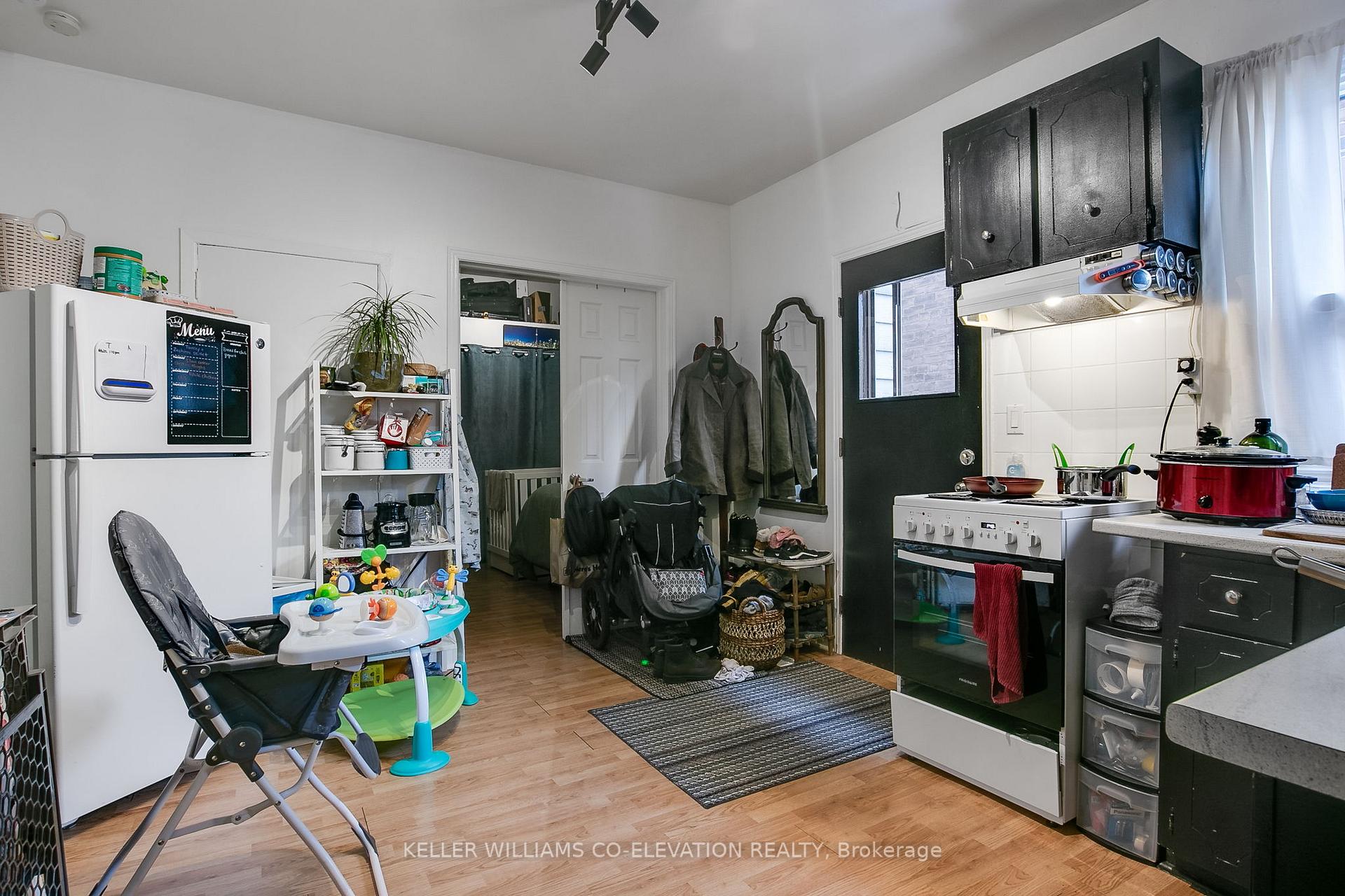 Photo 8 of 261 Palmerston Avenue, Toronto, Trinity-Bellwoods — HOMEH