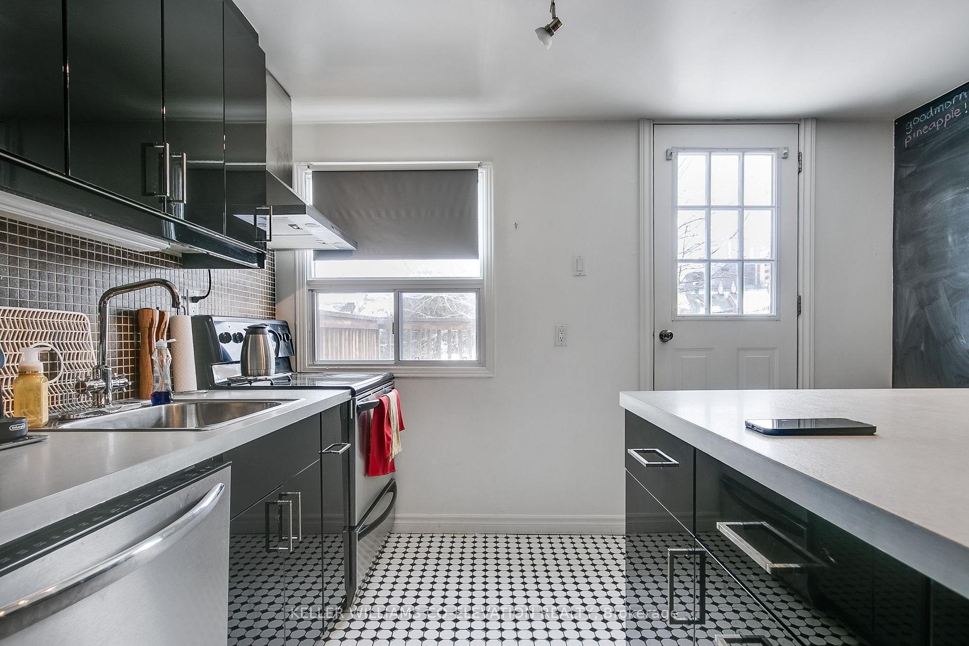 Photo 20 of 261 Palmerston Avenue, Toronto, Trinity-Bellwoods — HOMEH